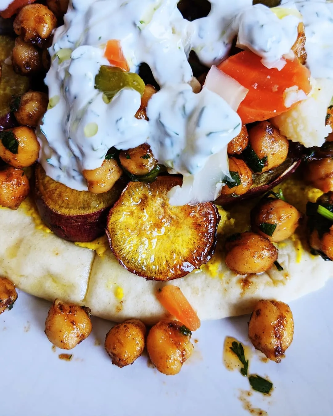 lenivyj-falafel-s-zapechennymi-ovoshami
