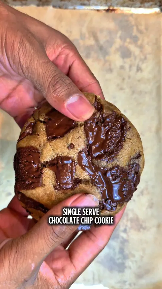 single-serve-chocolate-chip-cookie