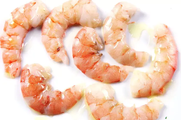 poached-shrimp-cocktail