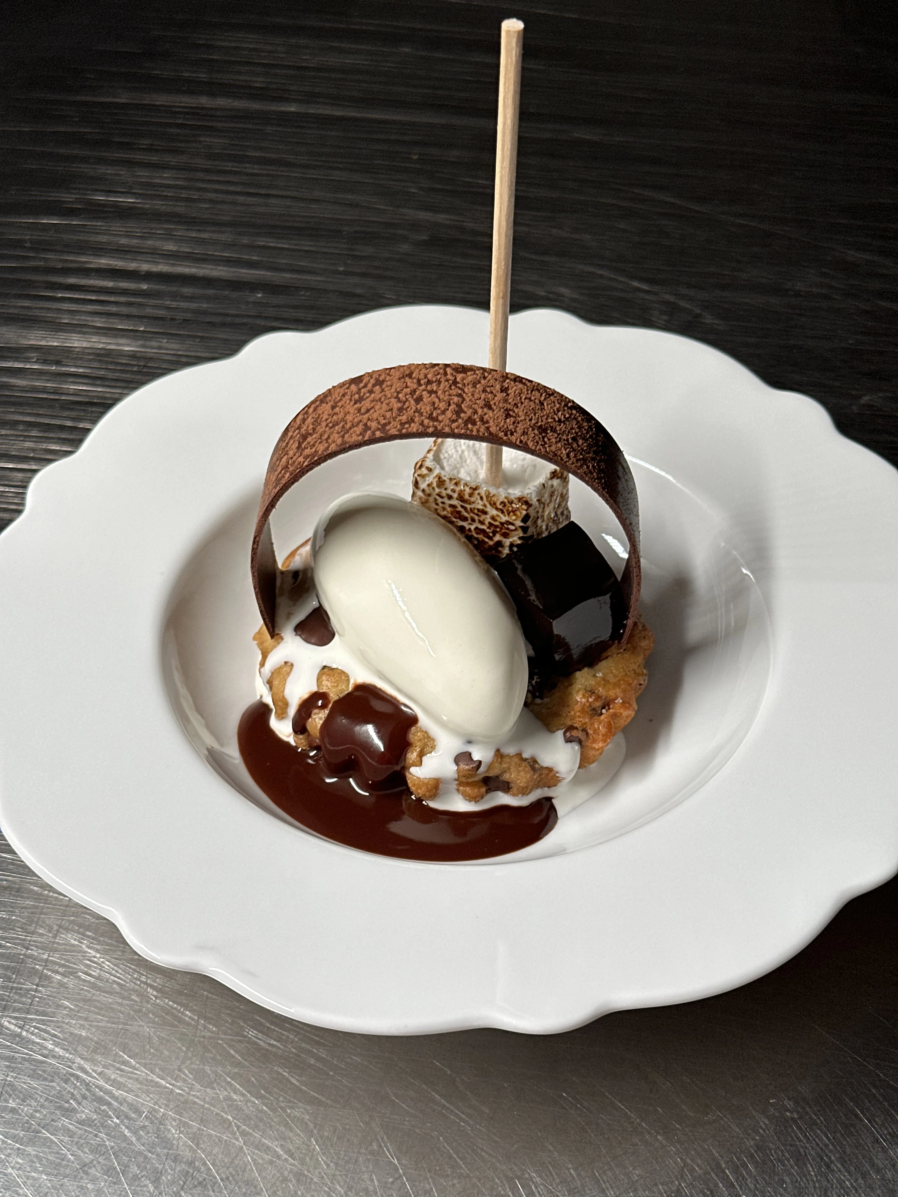 cookies-and-cream-plated-dessert