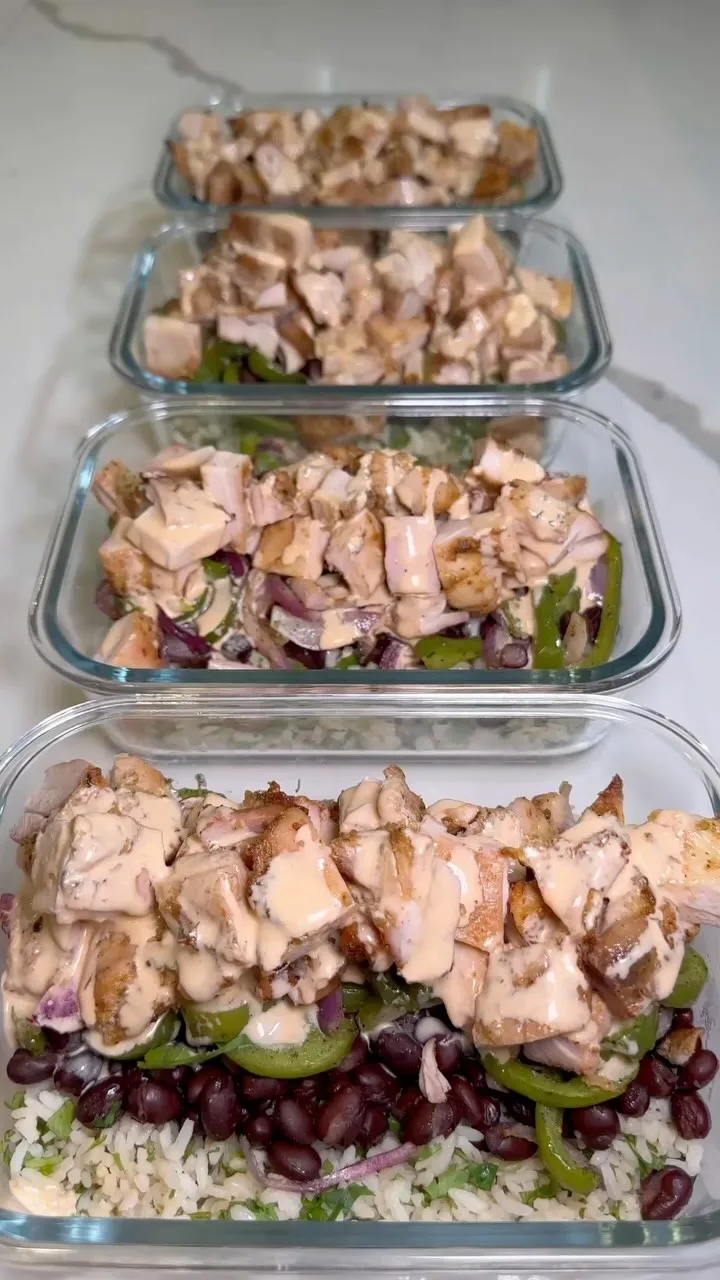 chipotle-chicken-and-rice-bowls