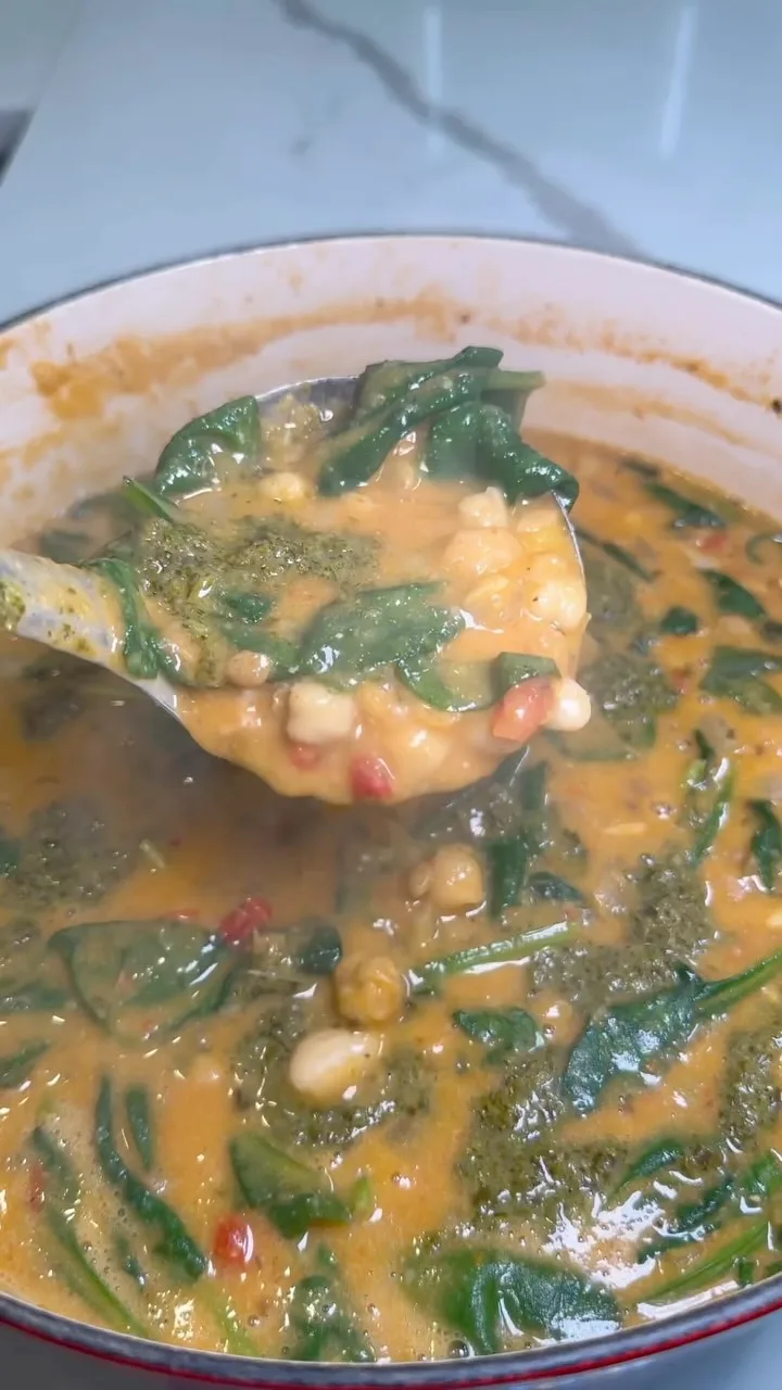 creamy-tuscan-chickpea-soup
