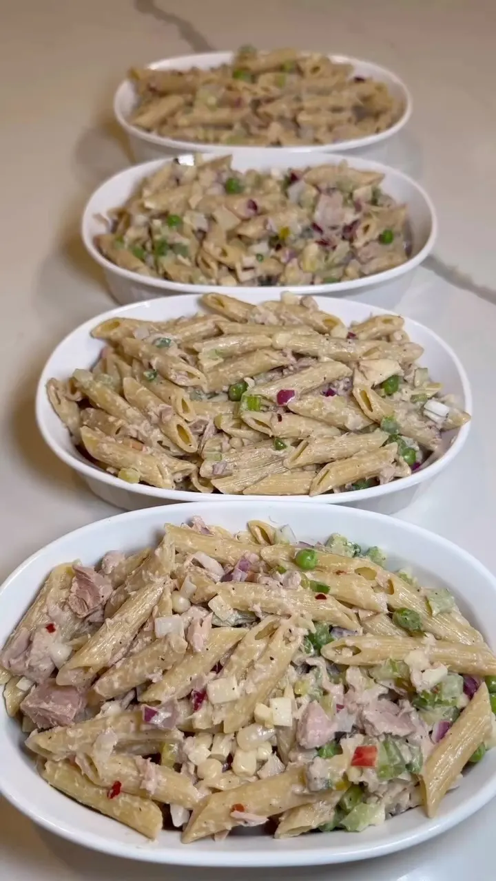 tuna-pasta-salad-bowl