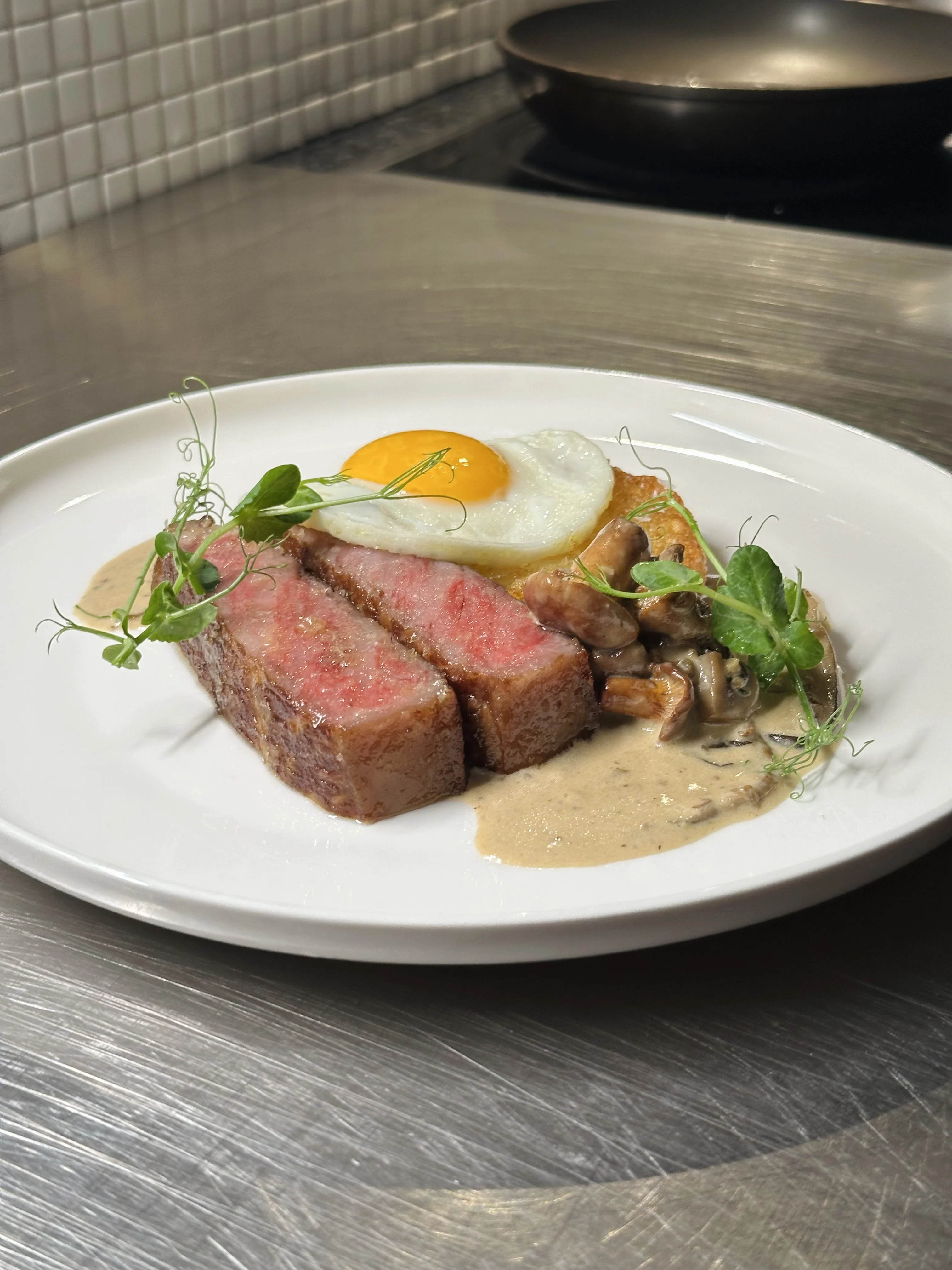 steak-and-mushroom-rosti-with-fried-egg