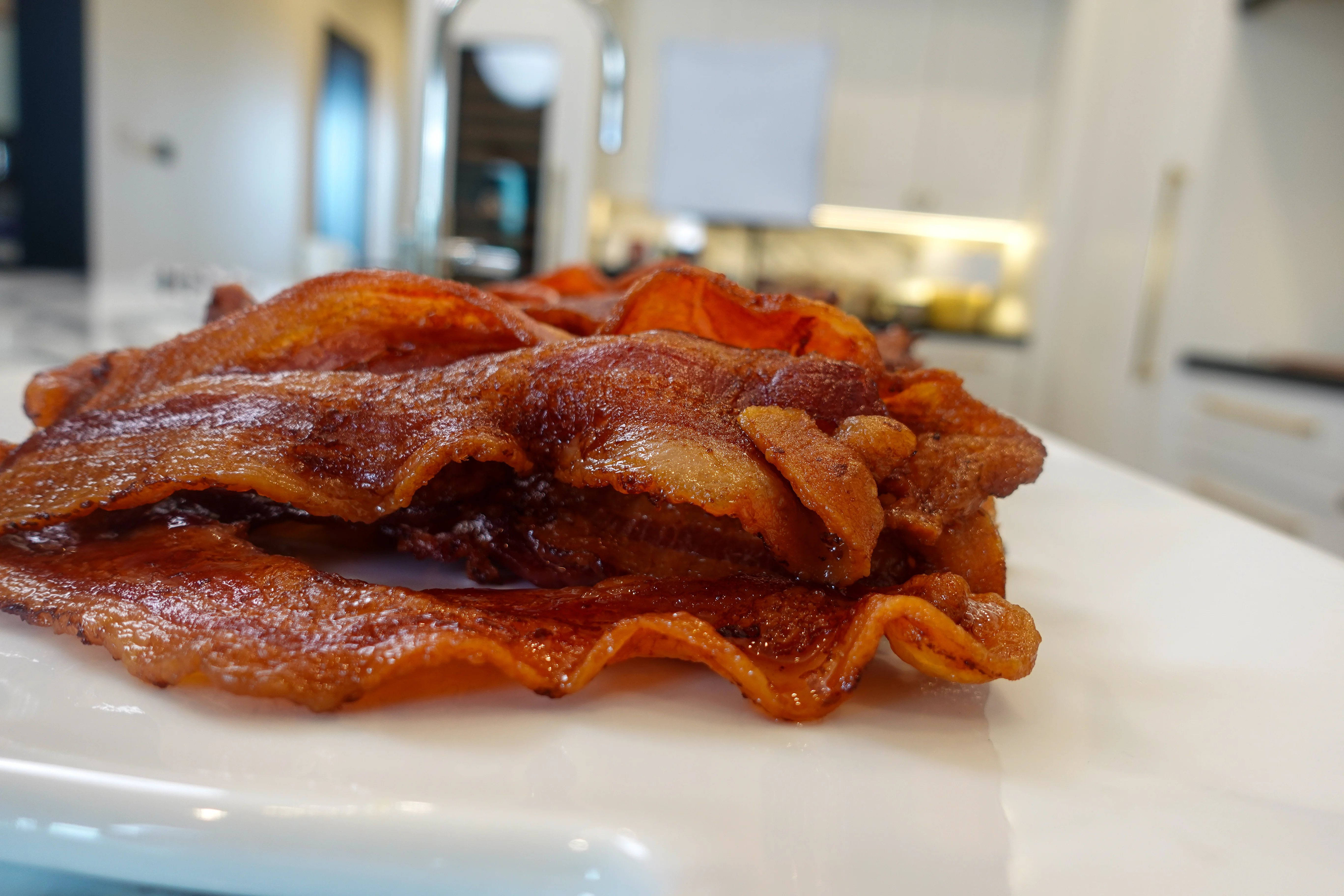 the-easiest-oven-fried-thick-cut-hickory-smoked-bacon:-perfect-for-crowds!