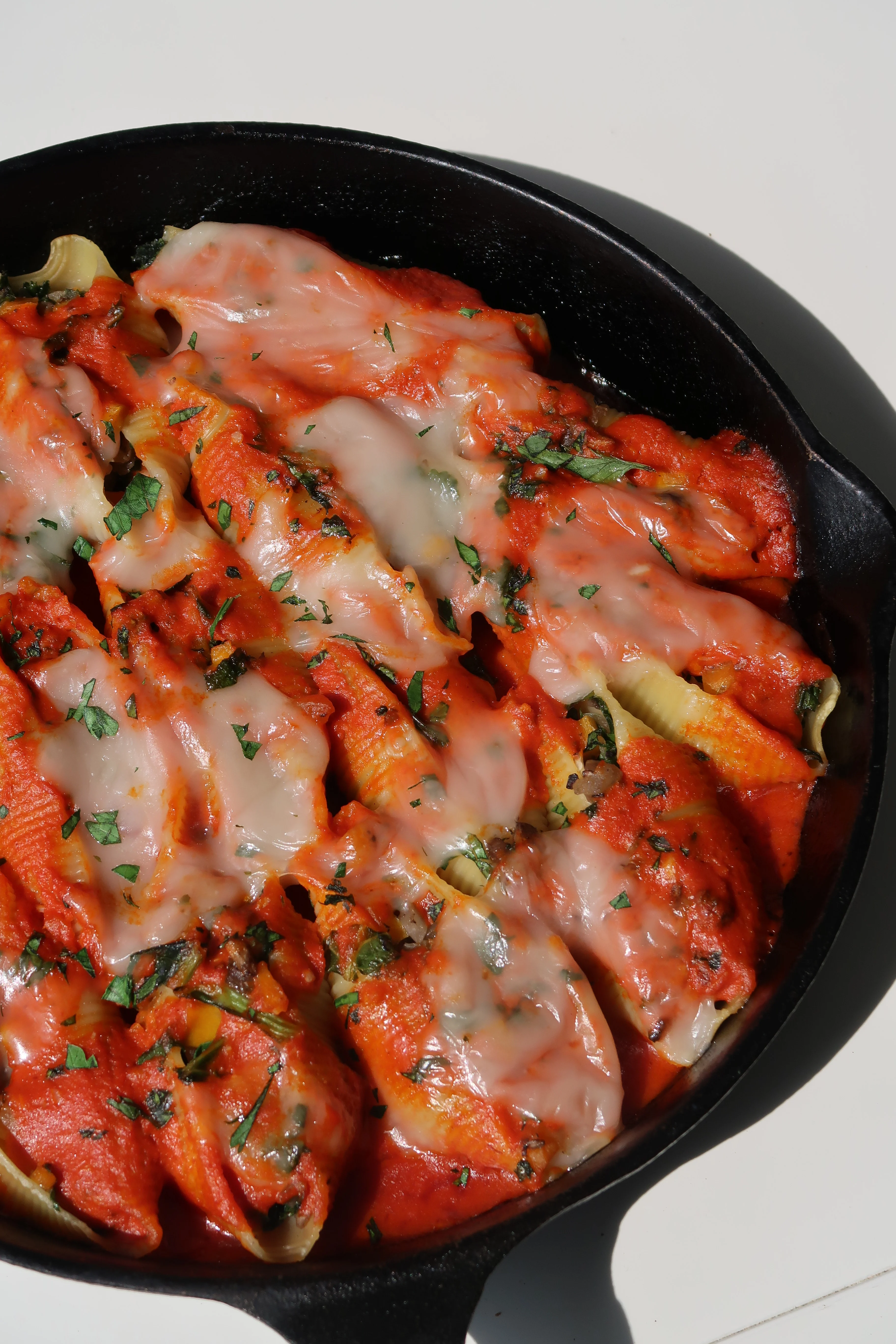 creamy-spicy-stuffed-pasta-shells