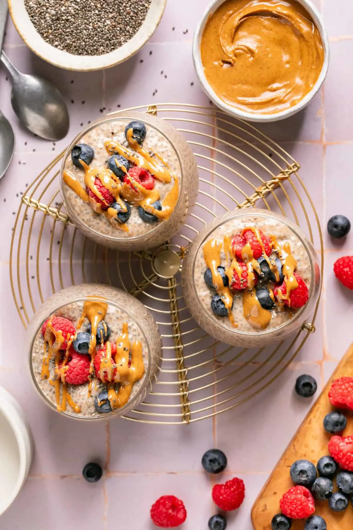 type-1-dm:-cinnamon-chia-pudding-with-almond-butter-and-berries