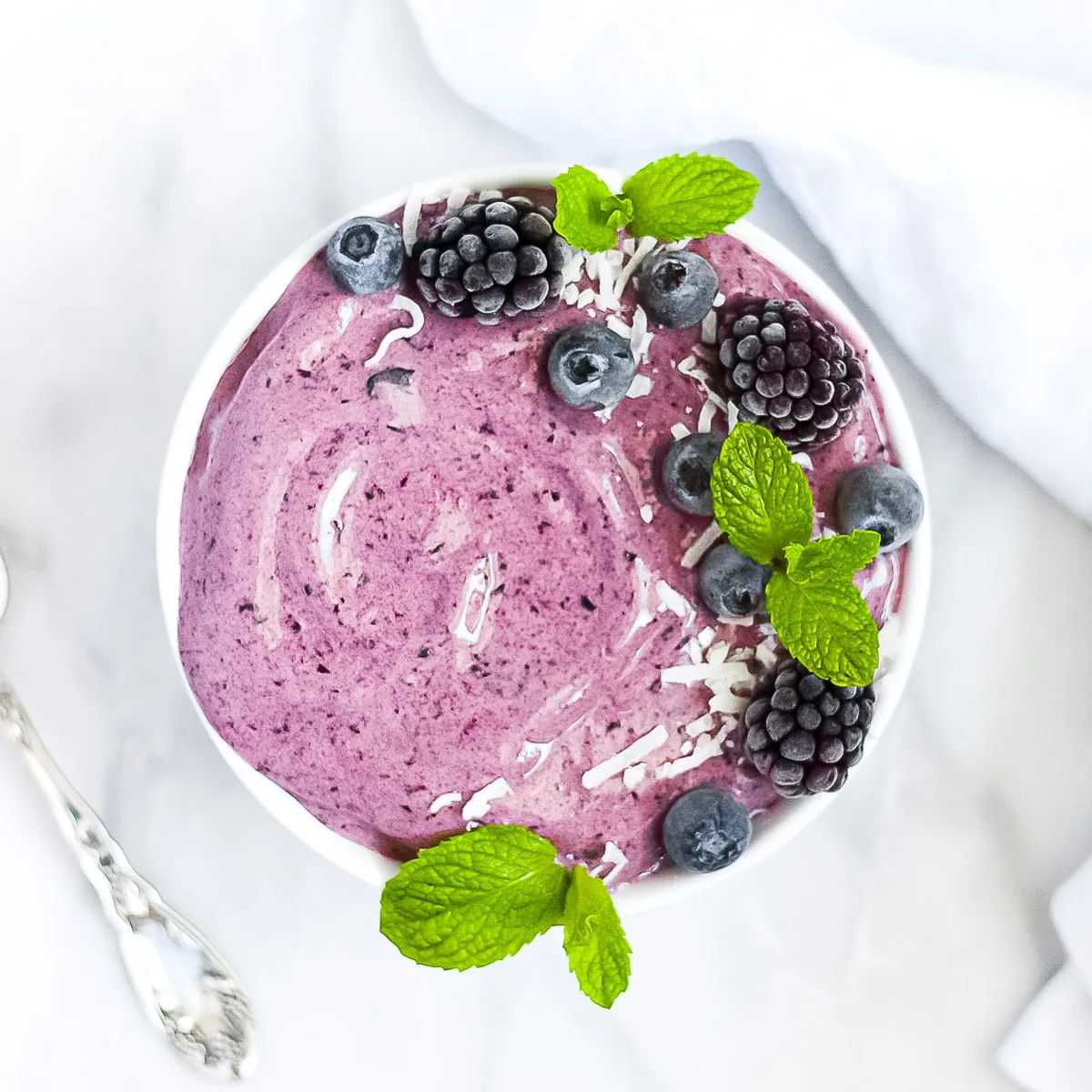cancer-support:-blueberry-spinach-smoothie-with-pumpkin-seeds-and-oats