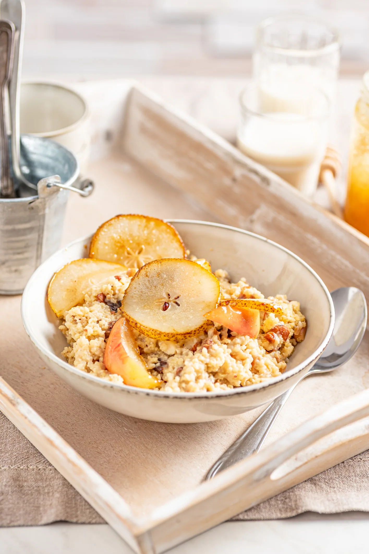 mcas:-creamy-quinoa-porridge-with-pear-and-maple