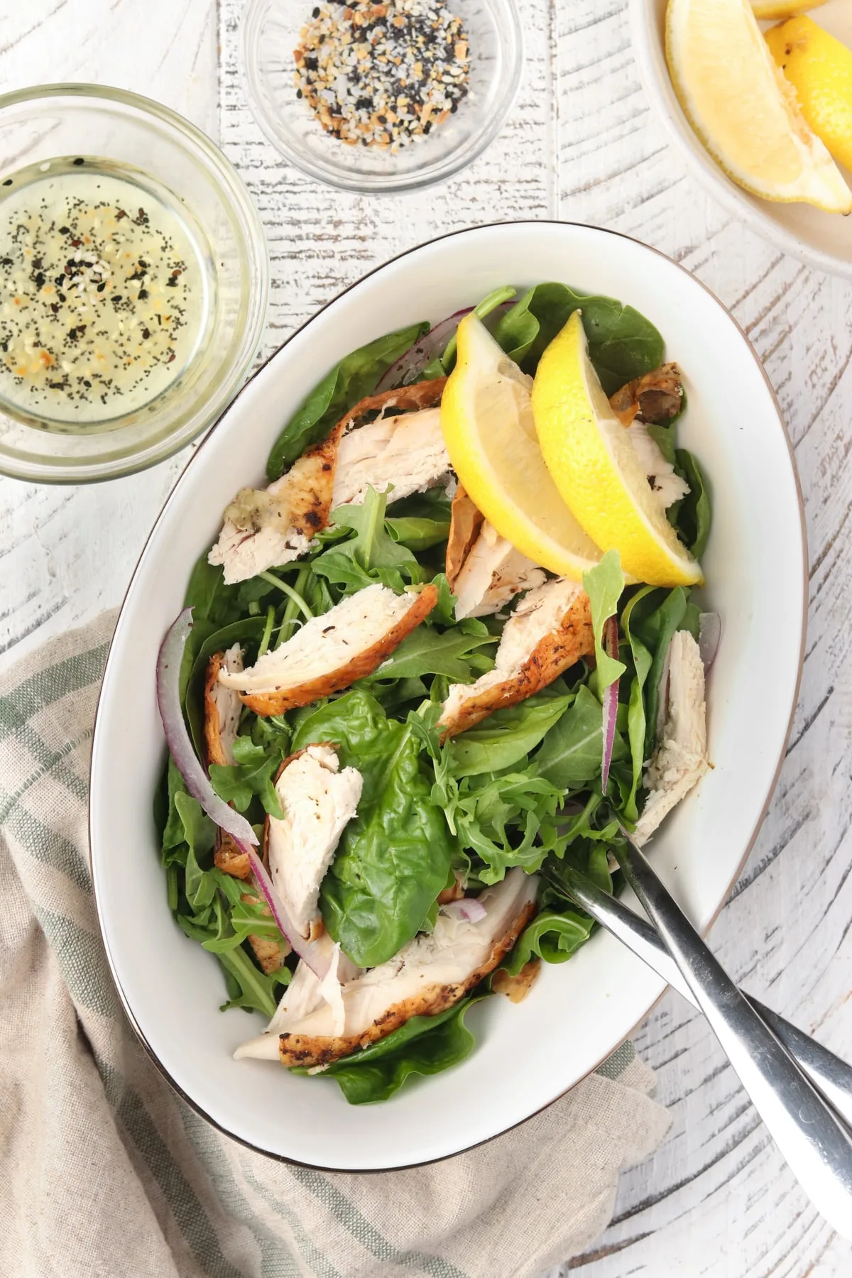 sibo:-grilled-chicken-salad-with-arugula-and-lemon-olive-oil-vinaigrette