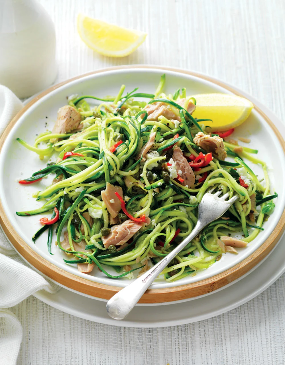 sibo:-zucchini-noodles-with-tuna-and-olive-tapenade