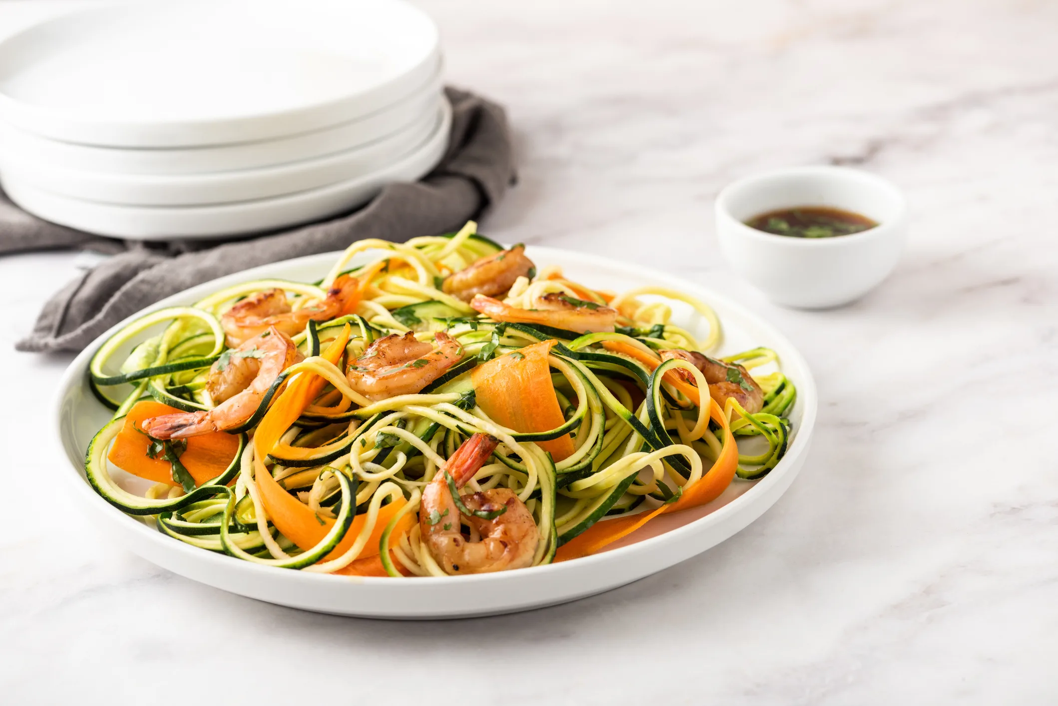 sibo:-lemon-herb-shrimp-with-zucchini-and-carrot-ribbons