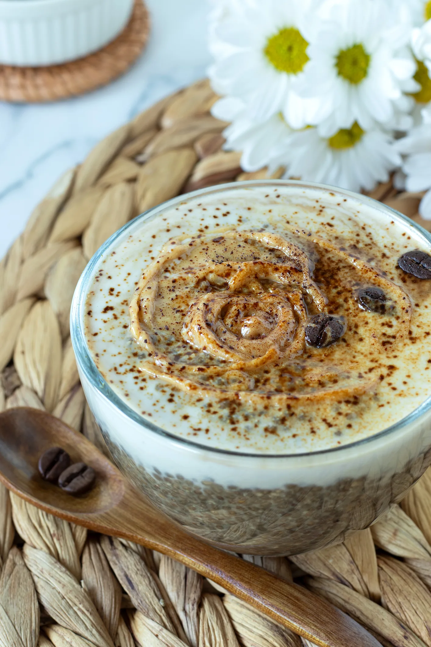 candida:-coconut-chia-detox-bowl-with-cinnamon-and-flax