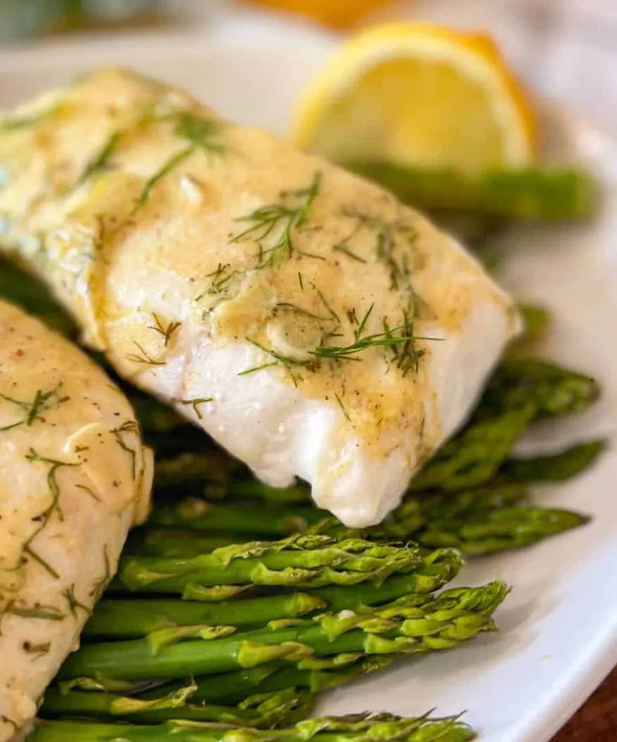 candida:-baked-white-fish-with-dill-lemon-and-asparagus