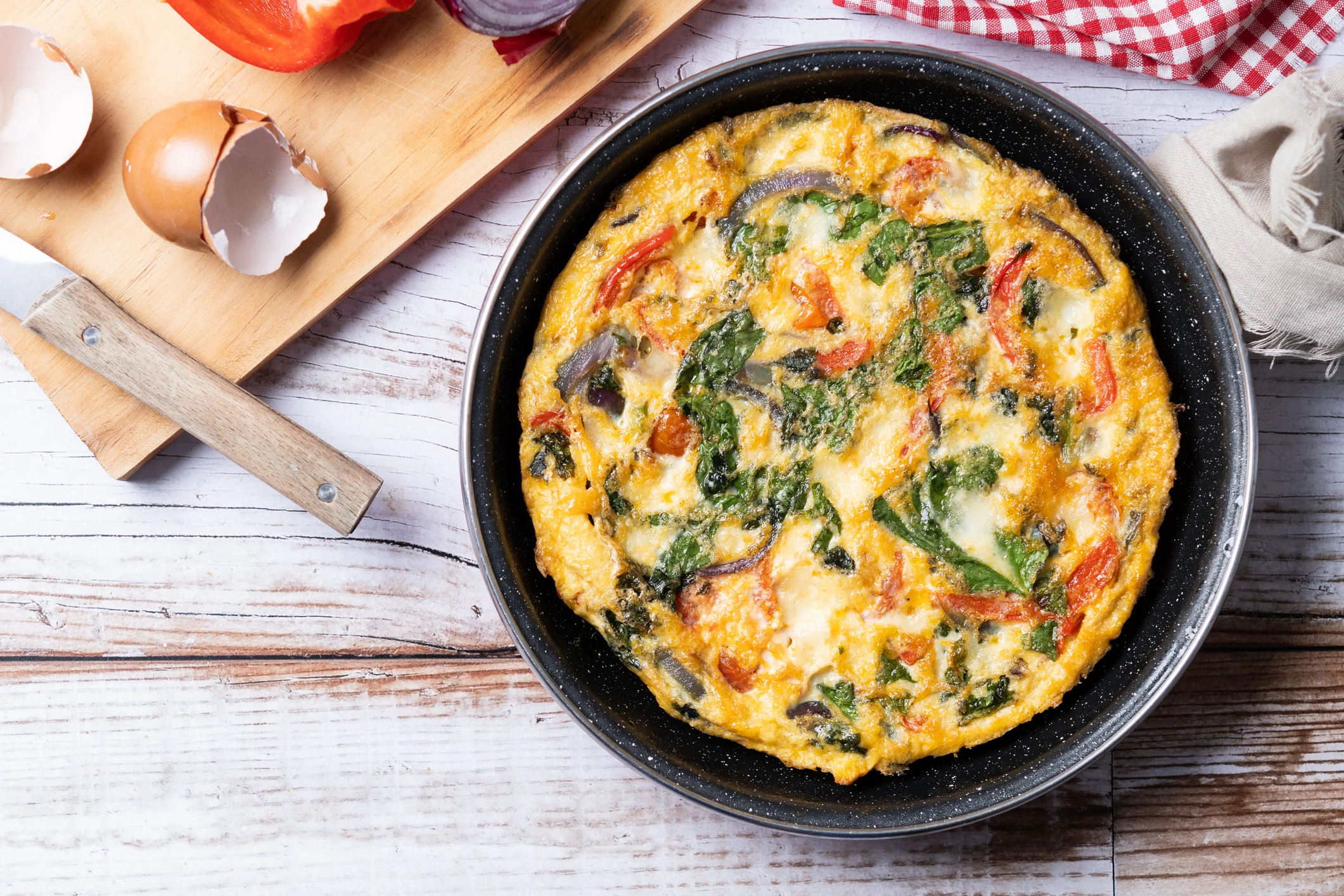 type-1-diabetes:-savory-veggie-omelet-with-avocado