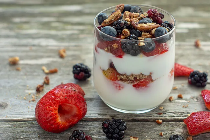 type-1-diabetes:-greek-yogurt-berry-parfait