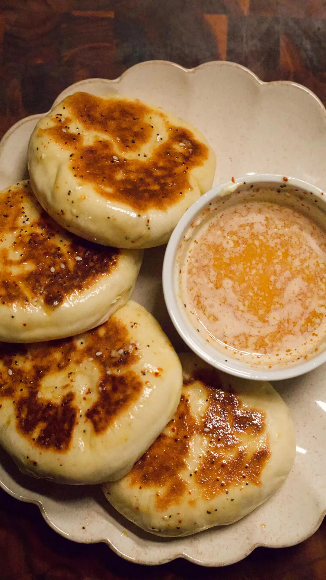 bacon-egg-and-cheese-stuffed-naan