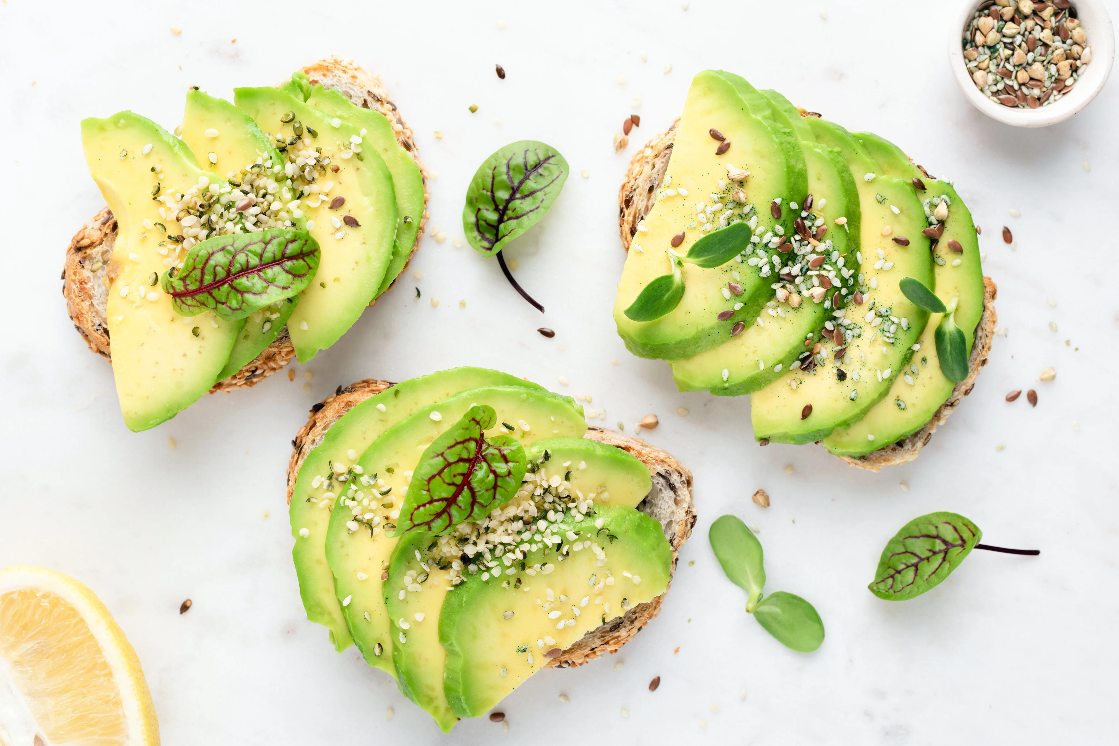pcos:-avocado-toast-on-gluten-free-bread-with-hemp-seeds