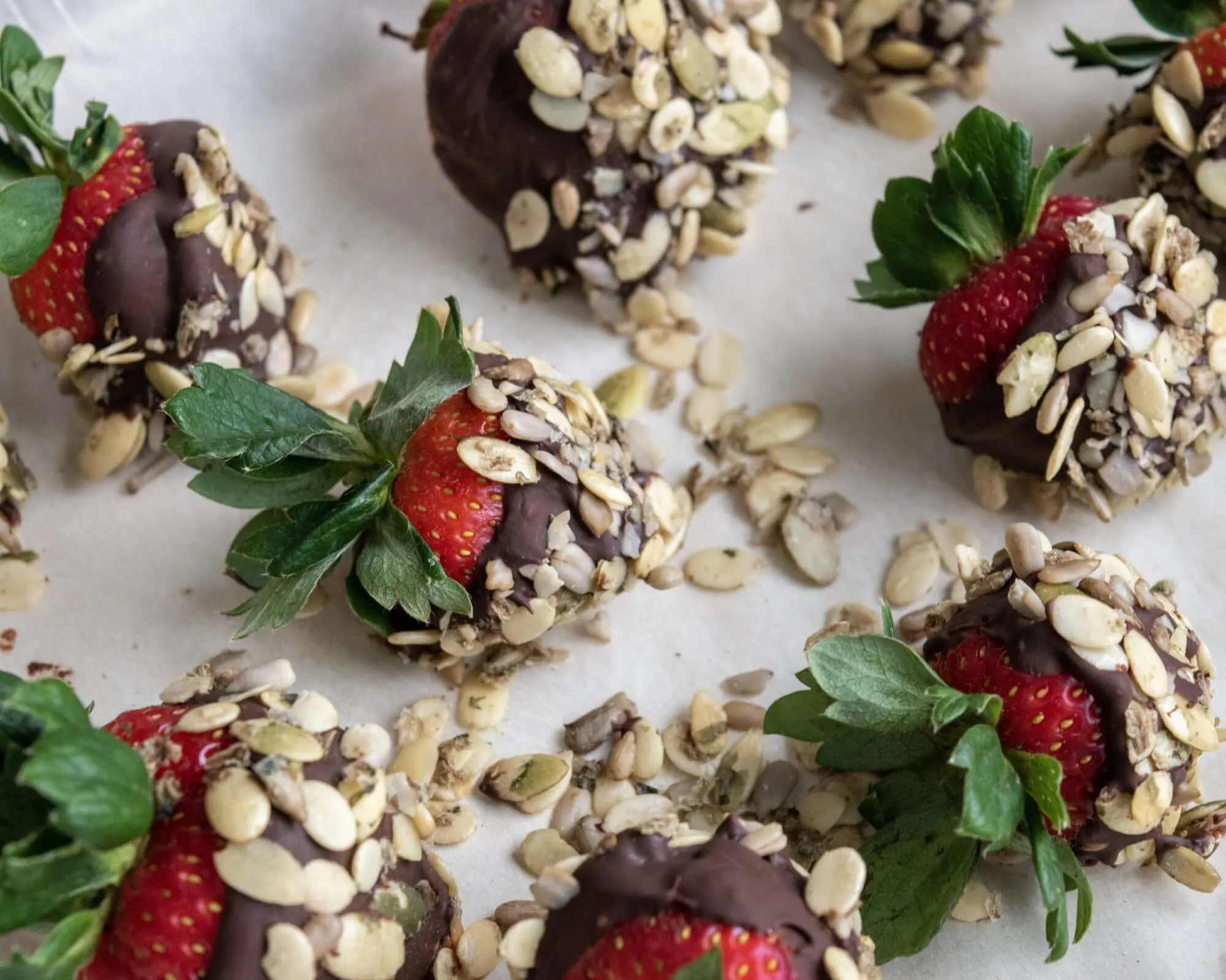 pmdd:-dark-chocolate-dipped-strawberries-with-pumpkin-seeds