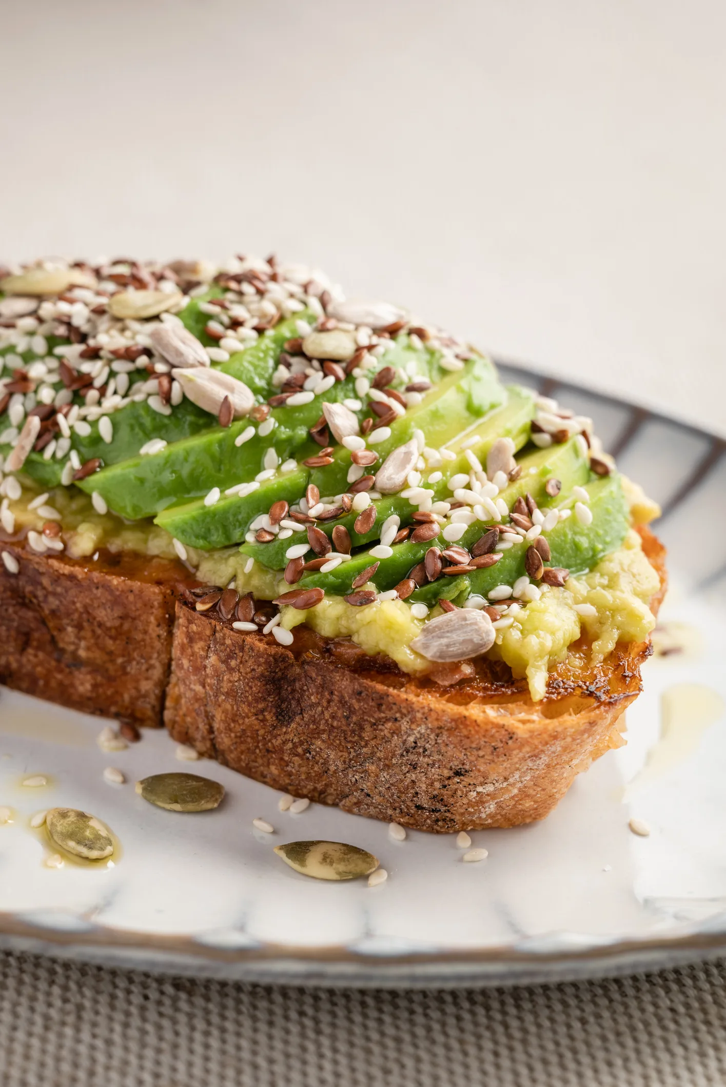 pmdd:-avocado-toast-with-sunflower-seeds-and-hemp-hearts