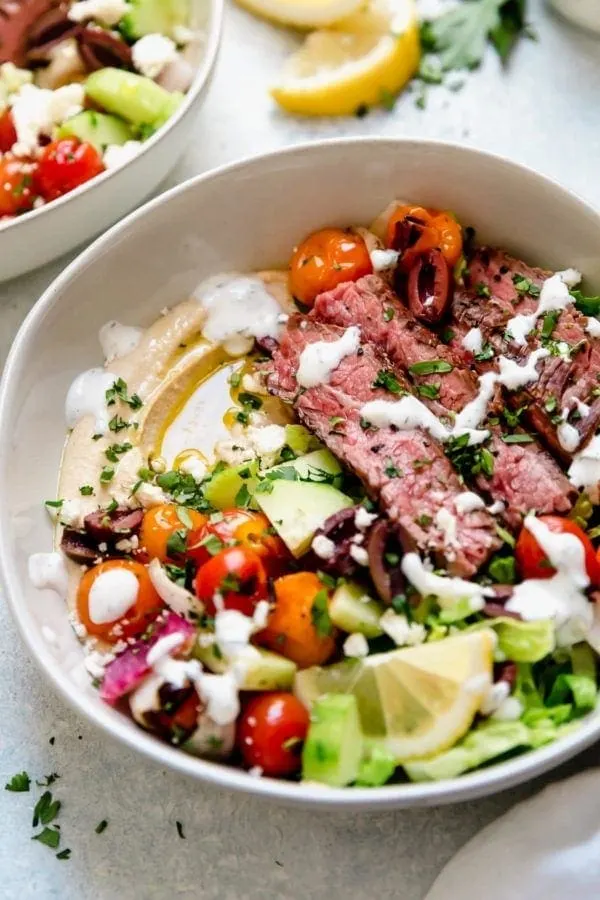 pcosir:mediterranean-steak-bowl-with-hummus-and-veggies
