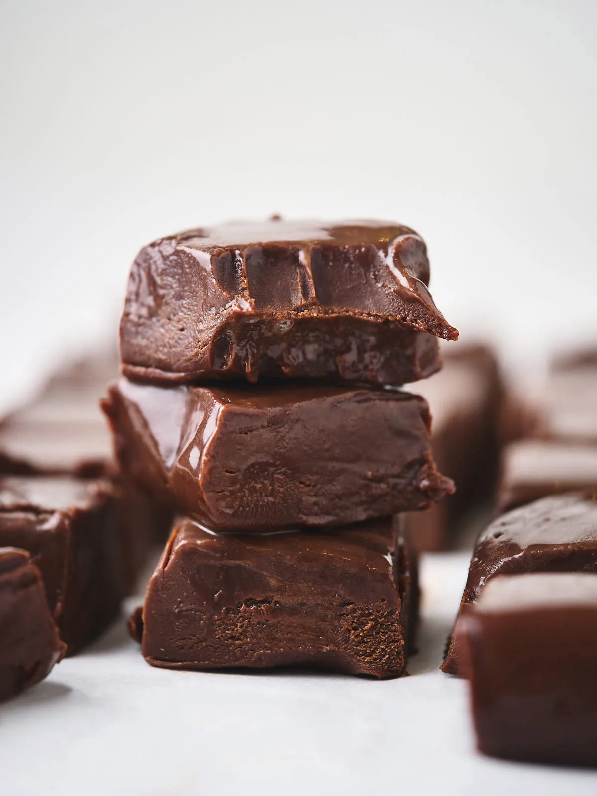 pcos:no-bake-chocolate-protein-fudge-bites-(high-protein-portable)