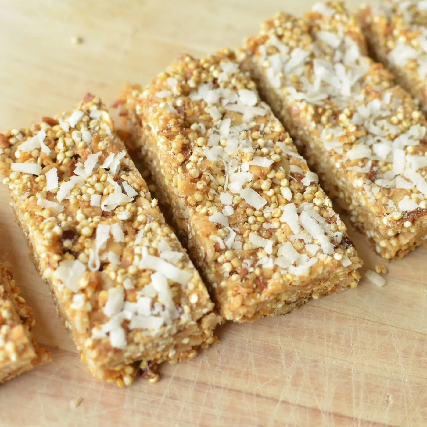 low-histamine:-coconut-vanilla-quinoa-oat-bars-(no-eggs-no-banana-no-nuts)