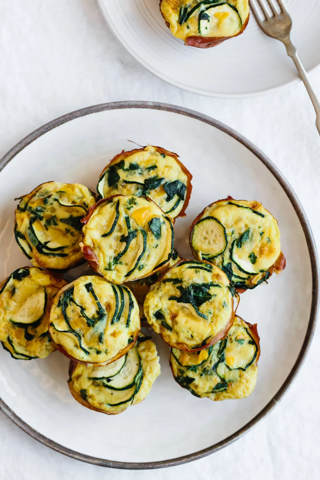 candida:-savory-egg-muffins-with-zucchini-and-herbs