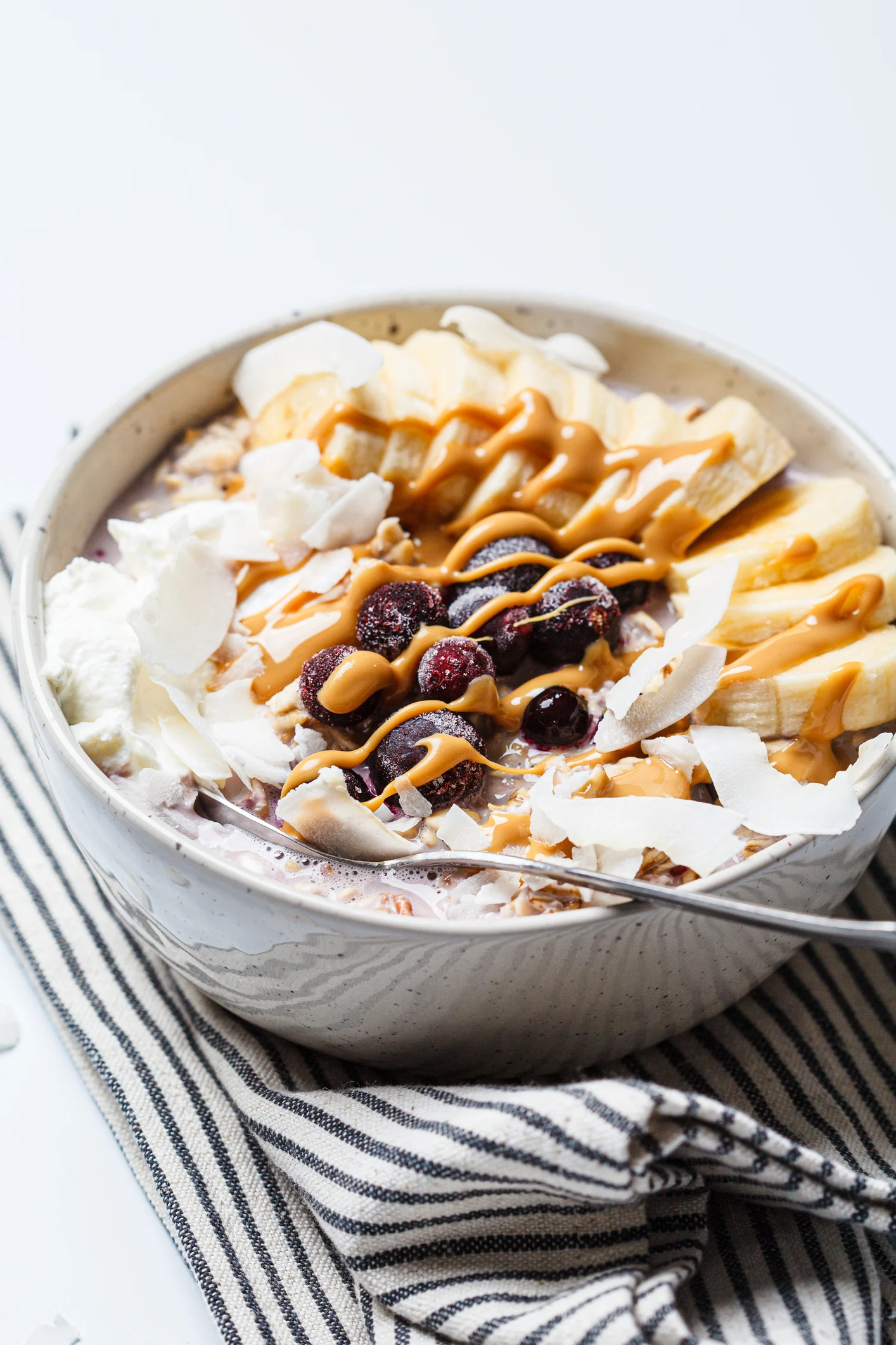 menopause:-flaxseed-blueberry-overnight-oats
