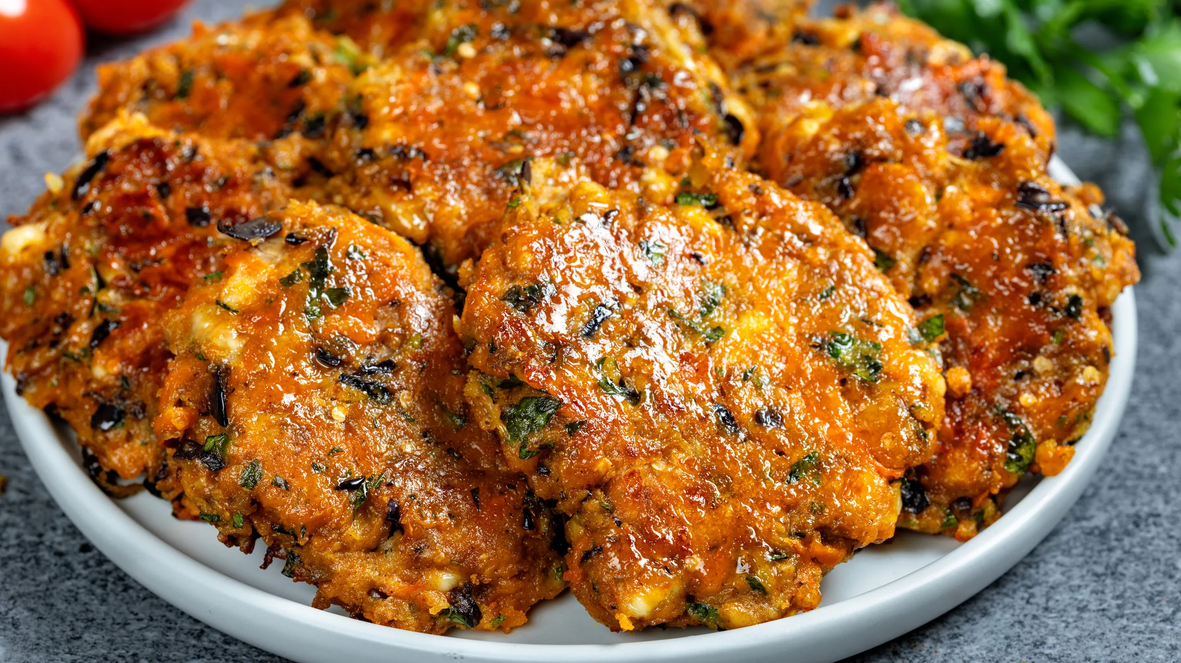 low-histamine:-zucchini-chicken-patties-with-roasted-sweet-potato-wedges