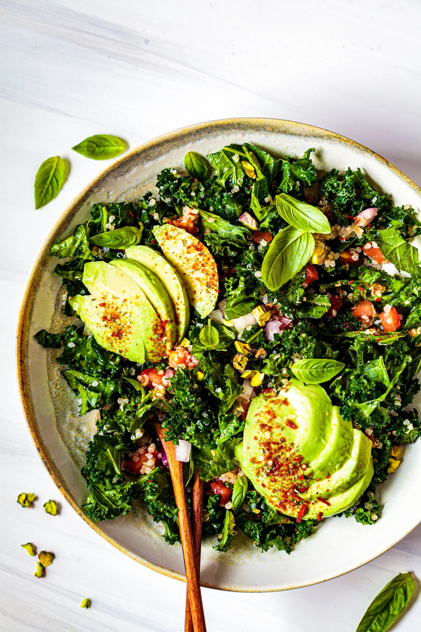 lyme-disease:-detox-kale-and-quinoa-salad-with-lemon-garlic-dressing