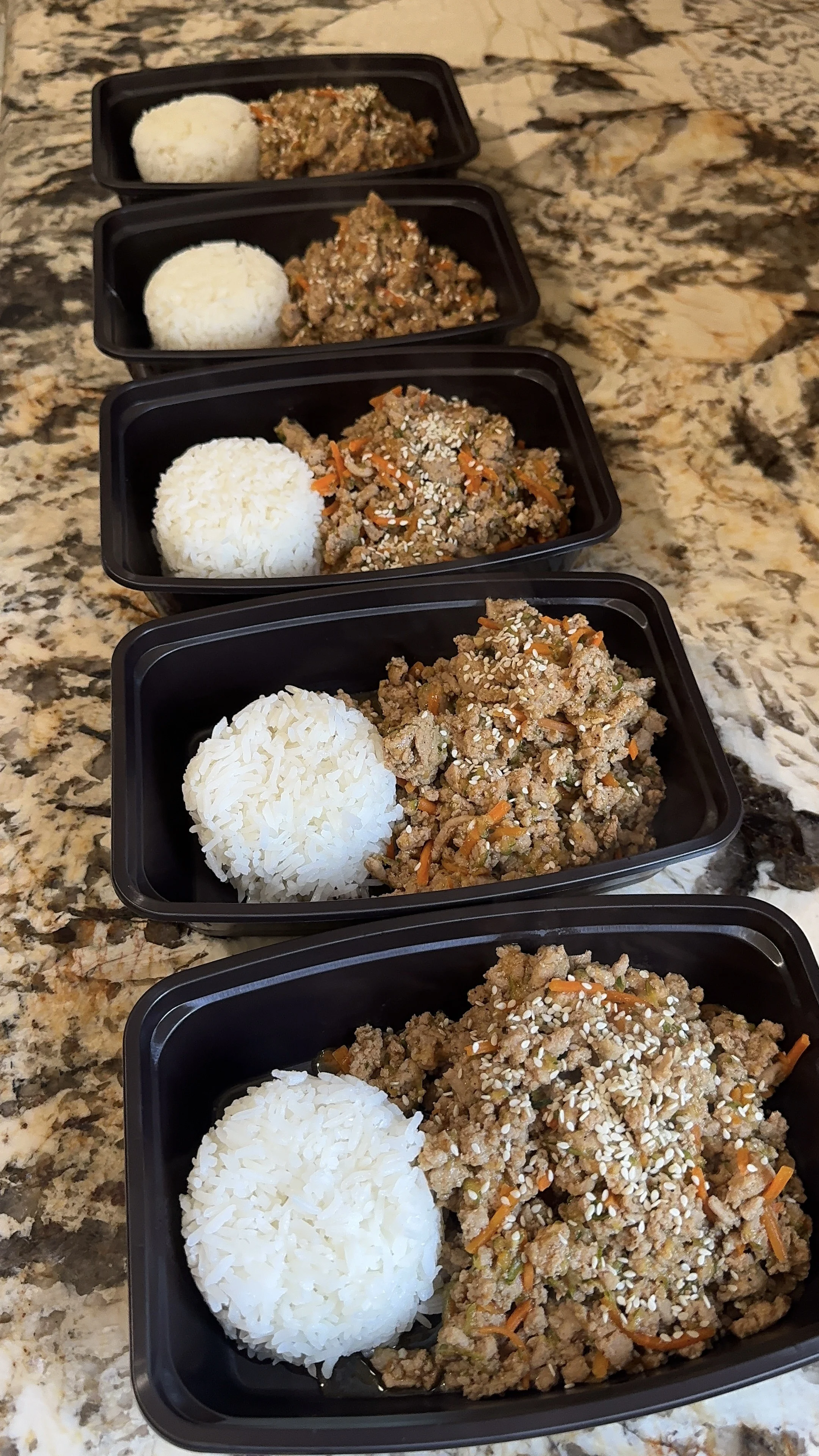 honey-sriracha-ground-turkey-bowl