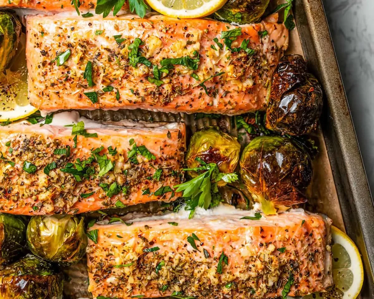 leaky-gut:-roasted-salmon-with-mashed-cauliflower-and-greens