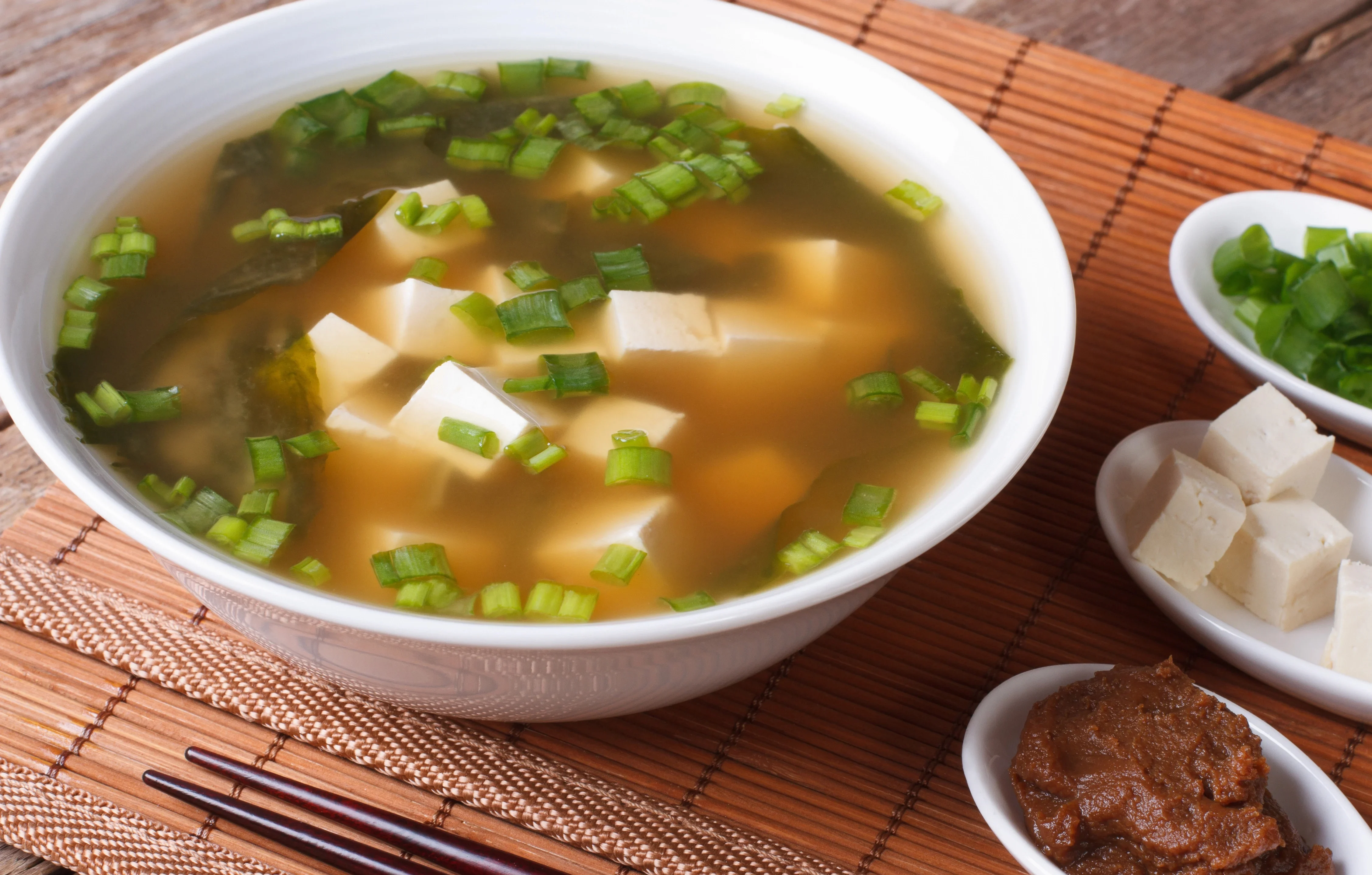 cancer-support-(immunity):-garlic-and-greens-miso-soup