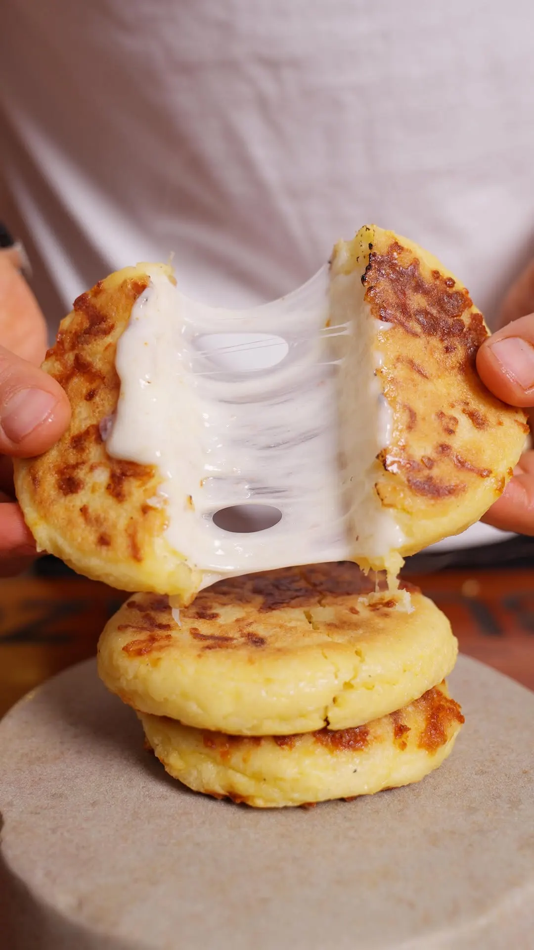 arepas-de-arroz-con-queso:-la-mejor-idea-para-el-arroz-que-sobro!-cheese-rice-arepas:-the-best-idea-for-leftover-rice!