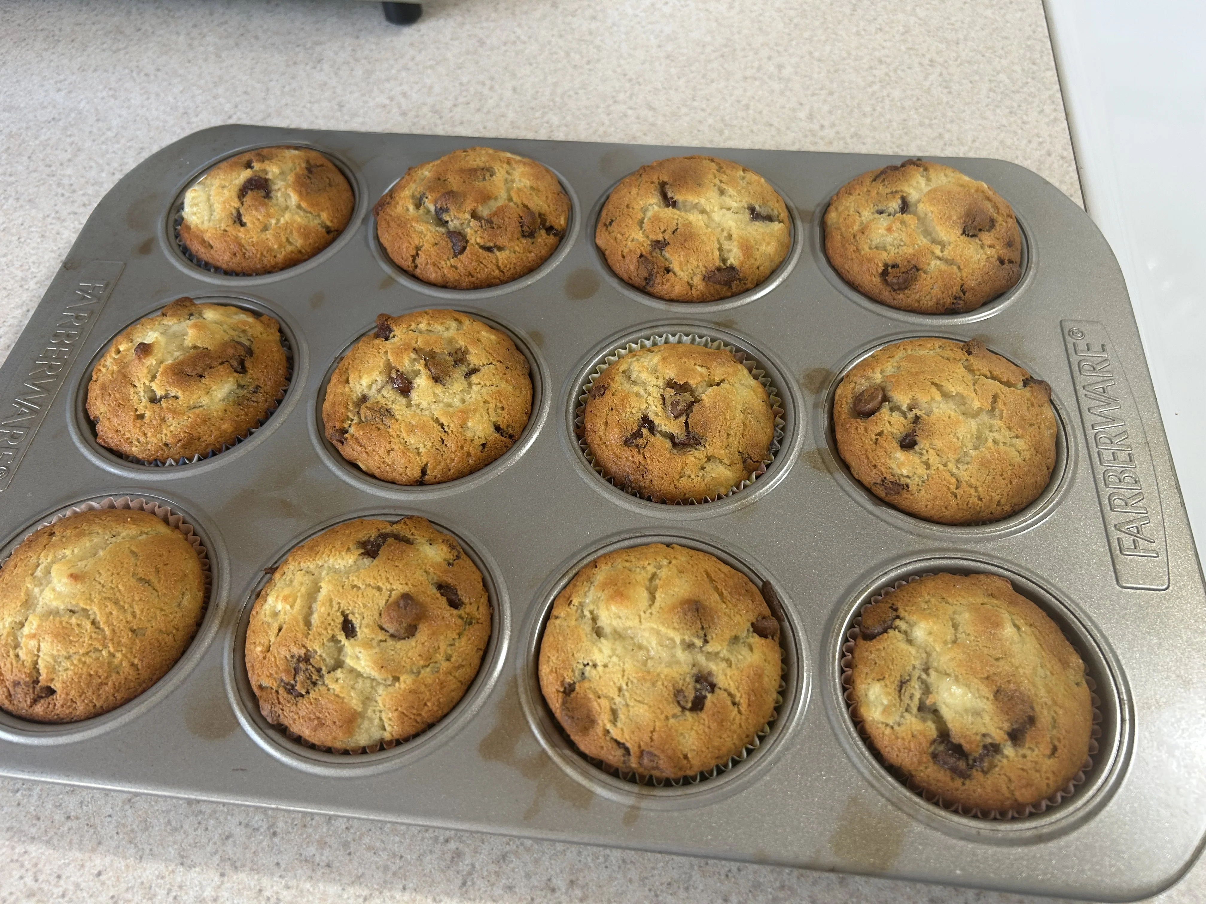 gf-chocolate-chip-banana-muffins