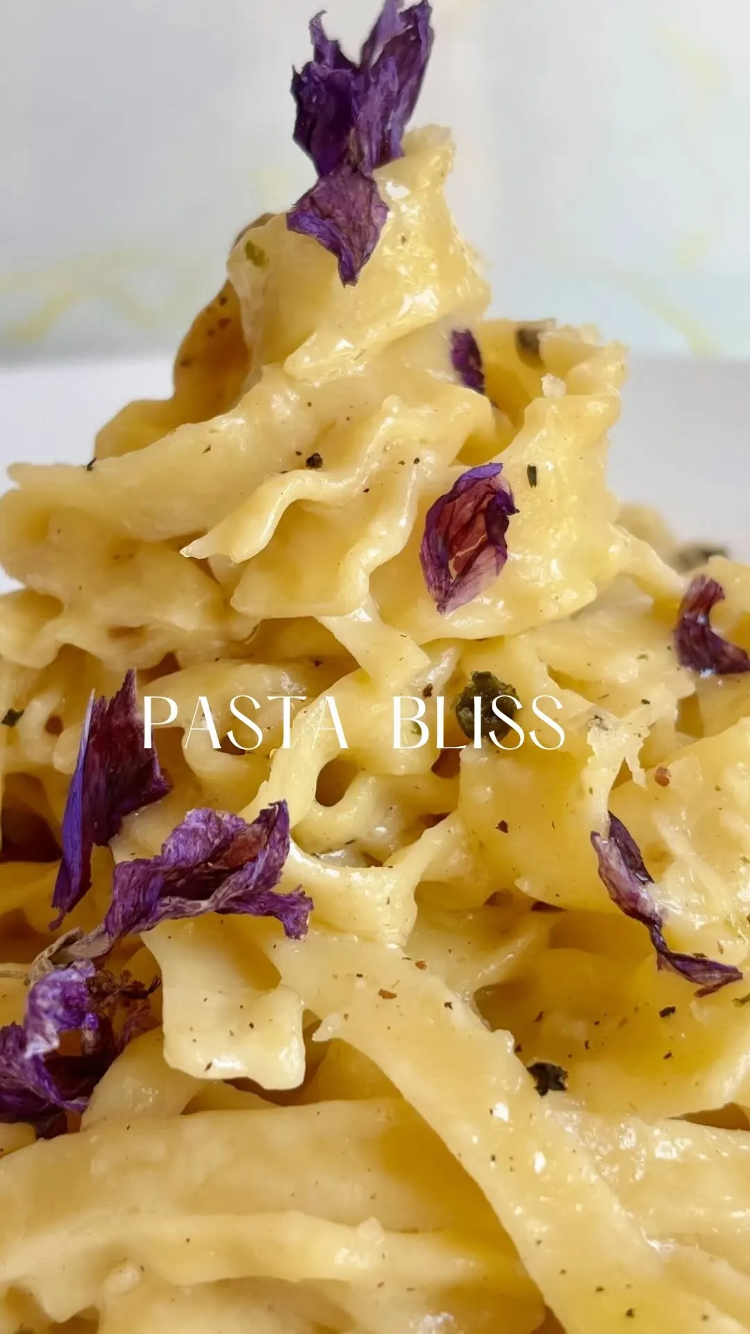 cacio-e-pepe-with-greek-graviera