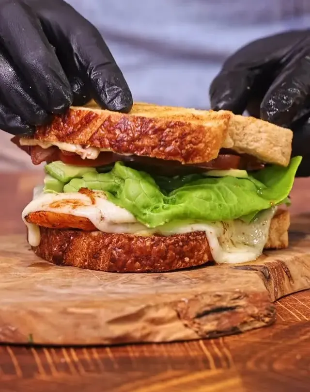 chili-crisp-chicken-sandwich