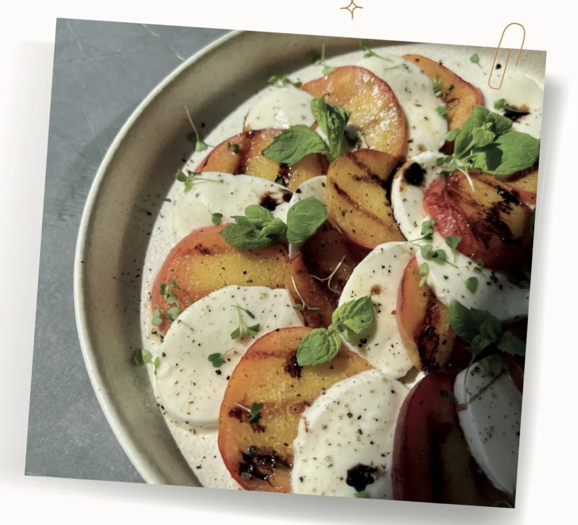 fresh-peach-and-mozzarella-caprese-salad-easy-summer-recipe