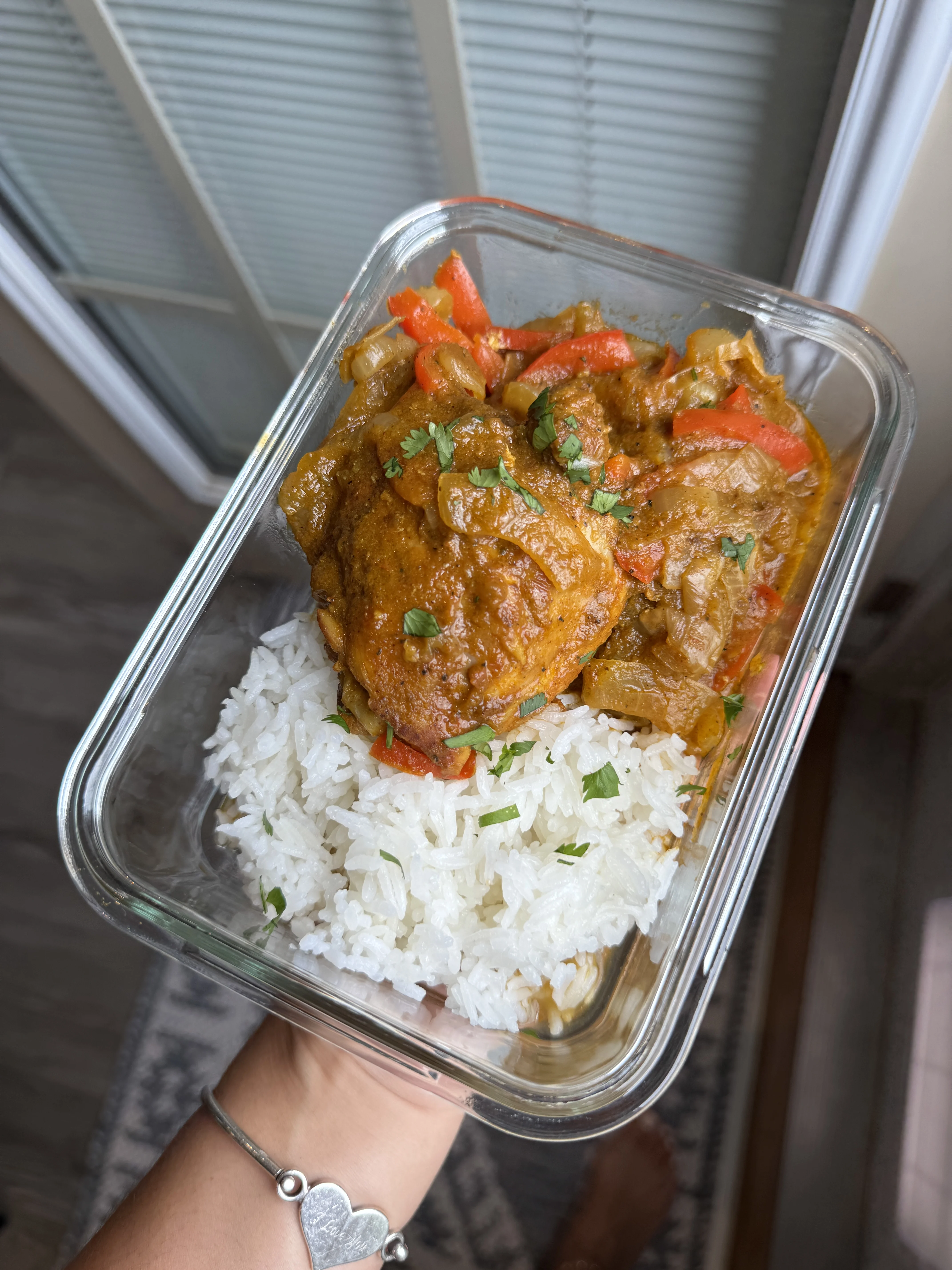 pollo-guisado-meal-prep-with-a-twist