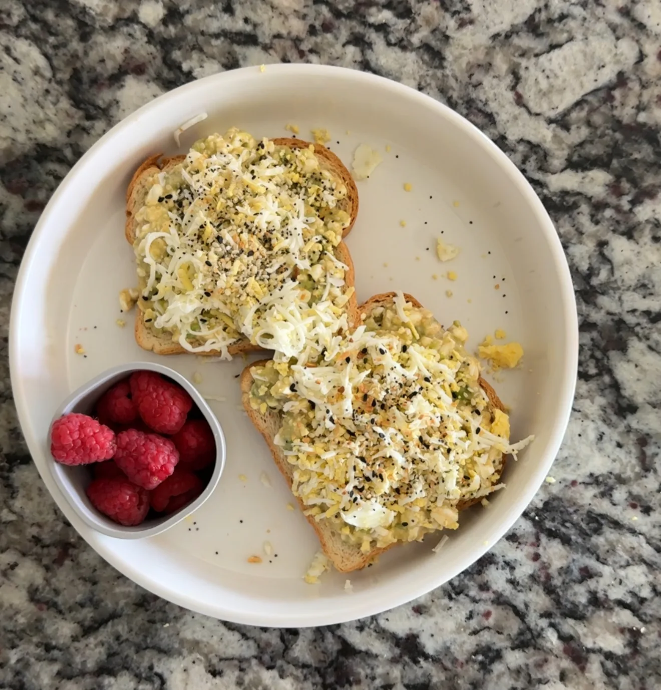 avocado-cottage-cheese-toast