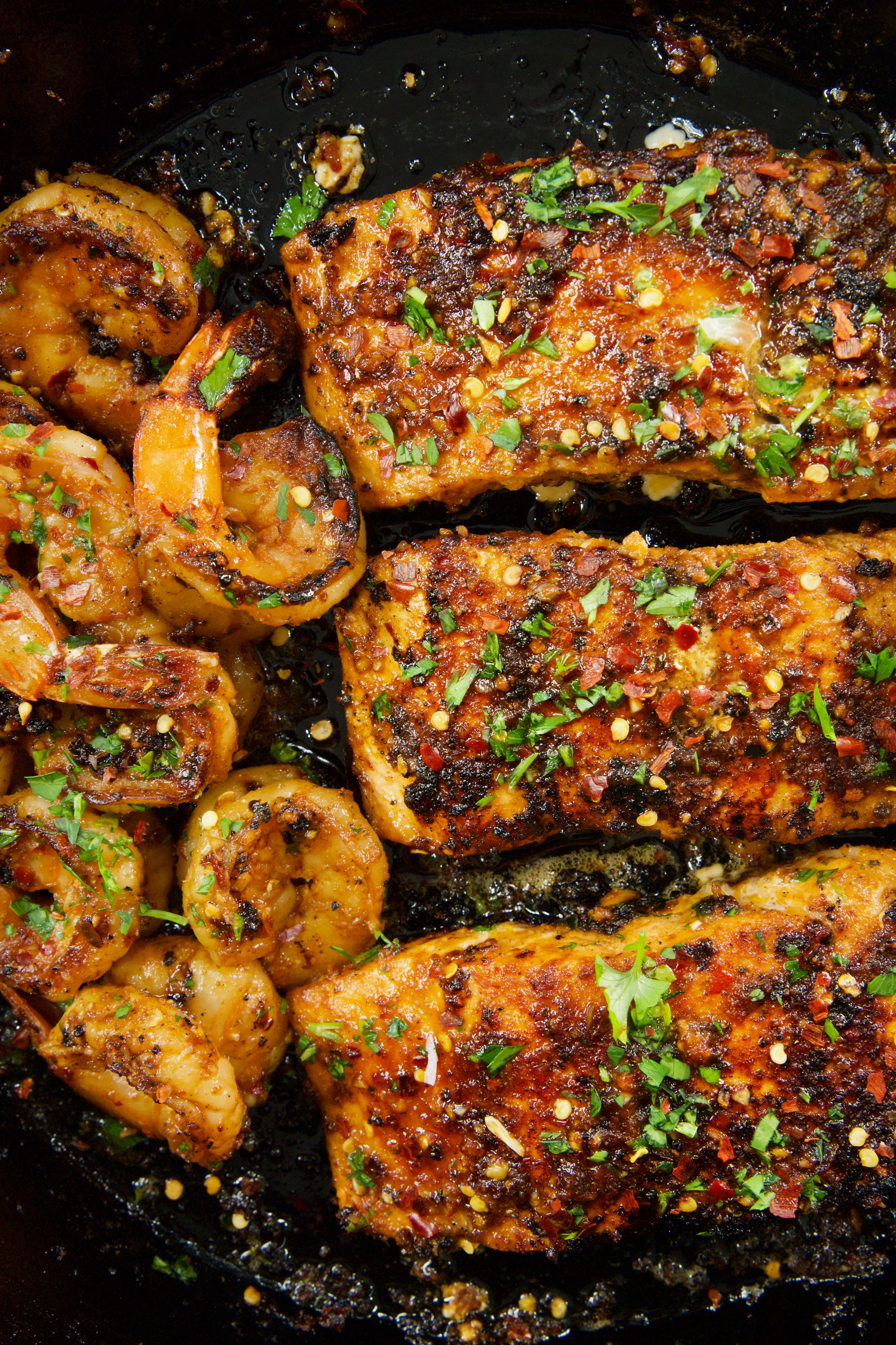 garlic-brown-sugar-glazed-salmon-and-shrimp