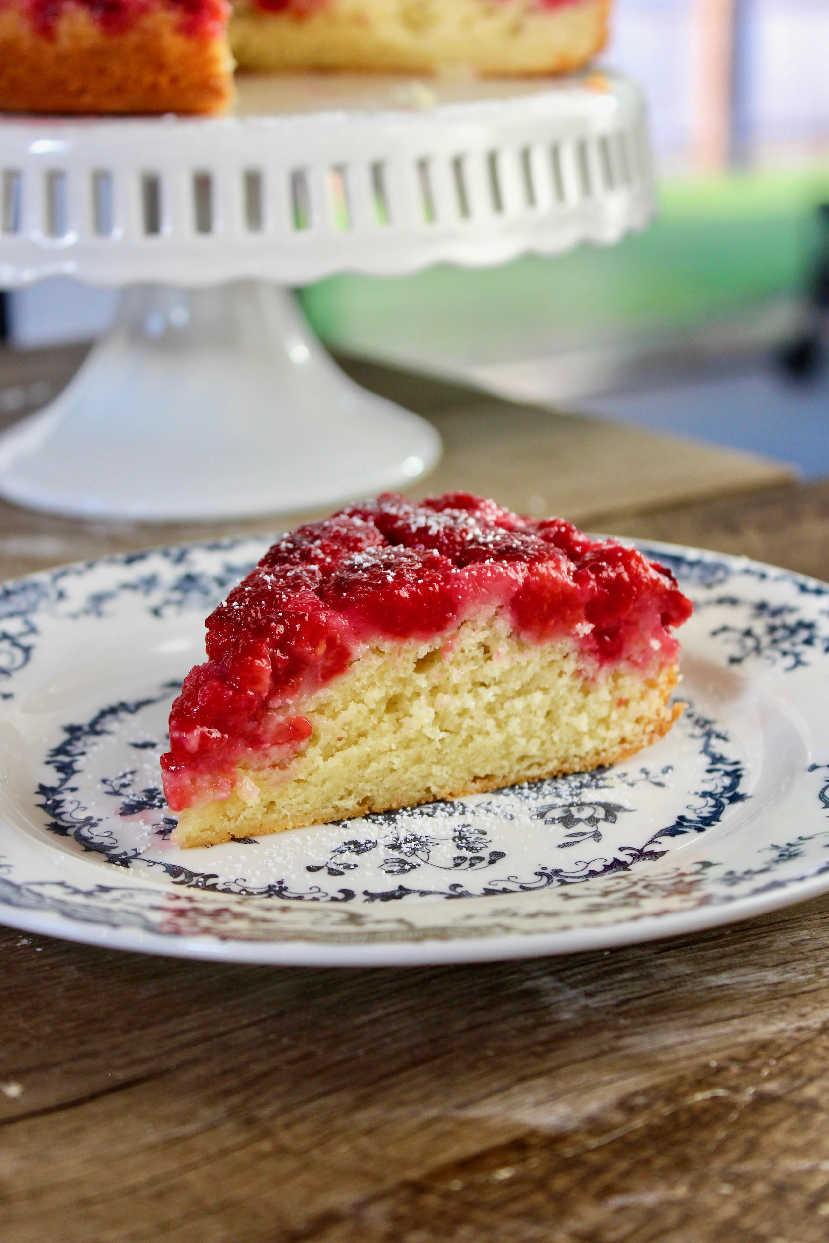 almond-raspberry-upside-down-cake