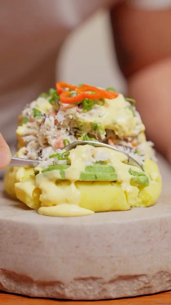 causa-de-pulpa-de-cangrejo-de-ancon-cause-of-ancon-crab-pulp