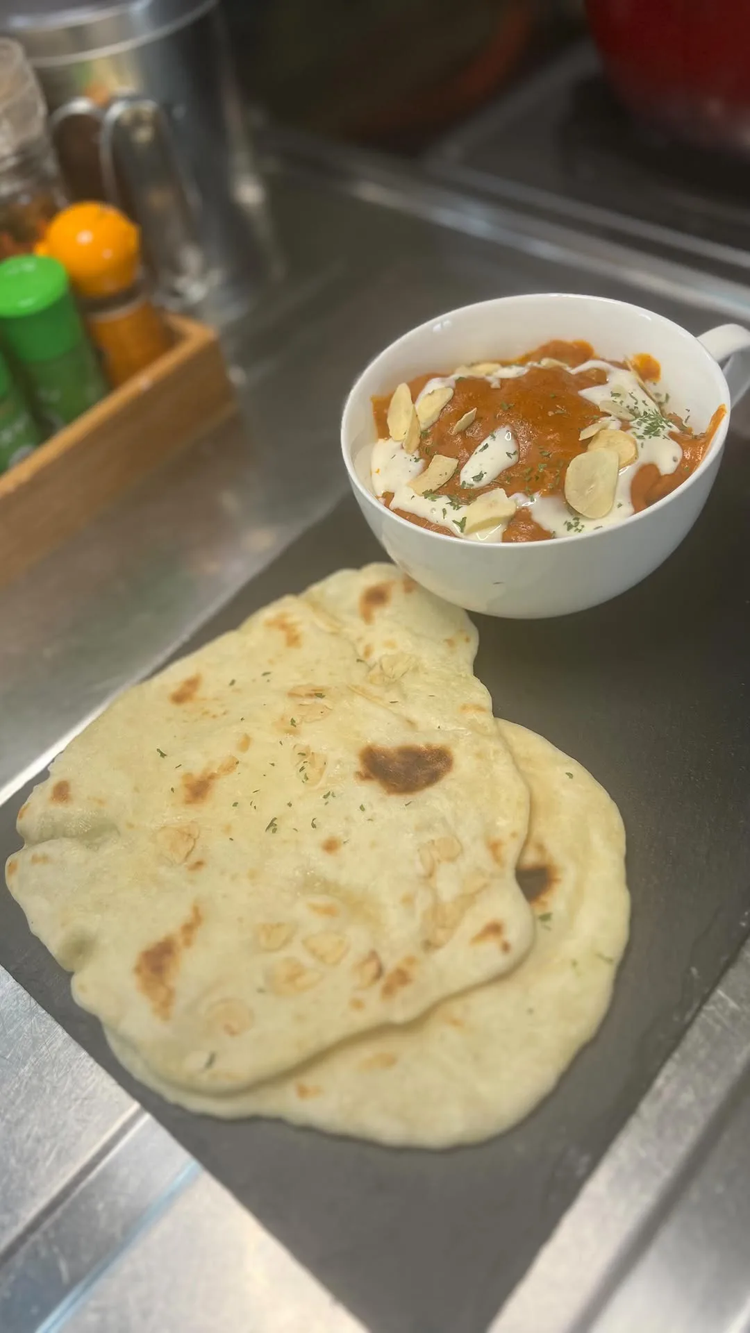chicken-tikka-masala-and-naan