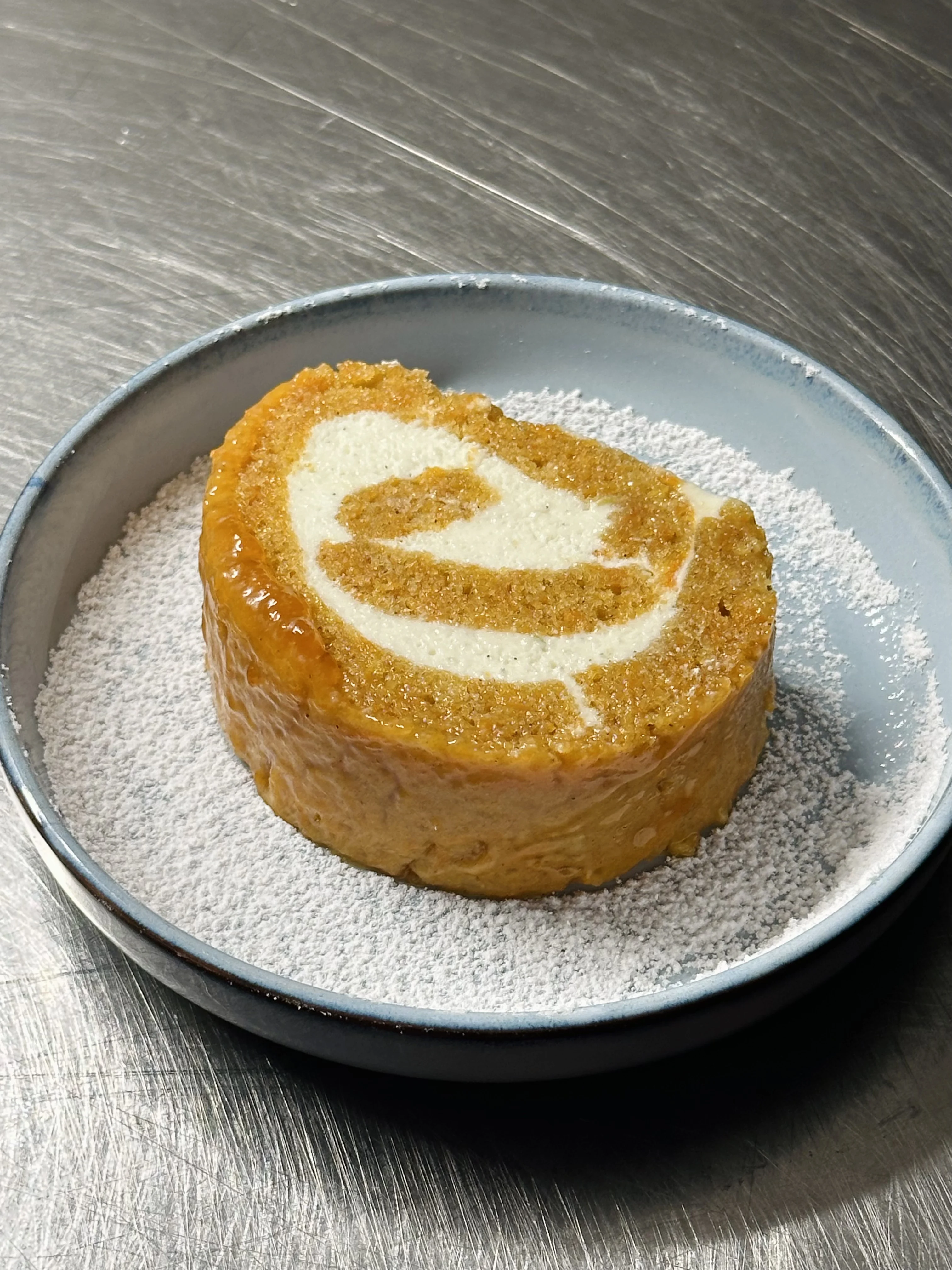 carrot-cake-with-vanilla-yogurt-mousse