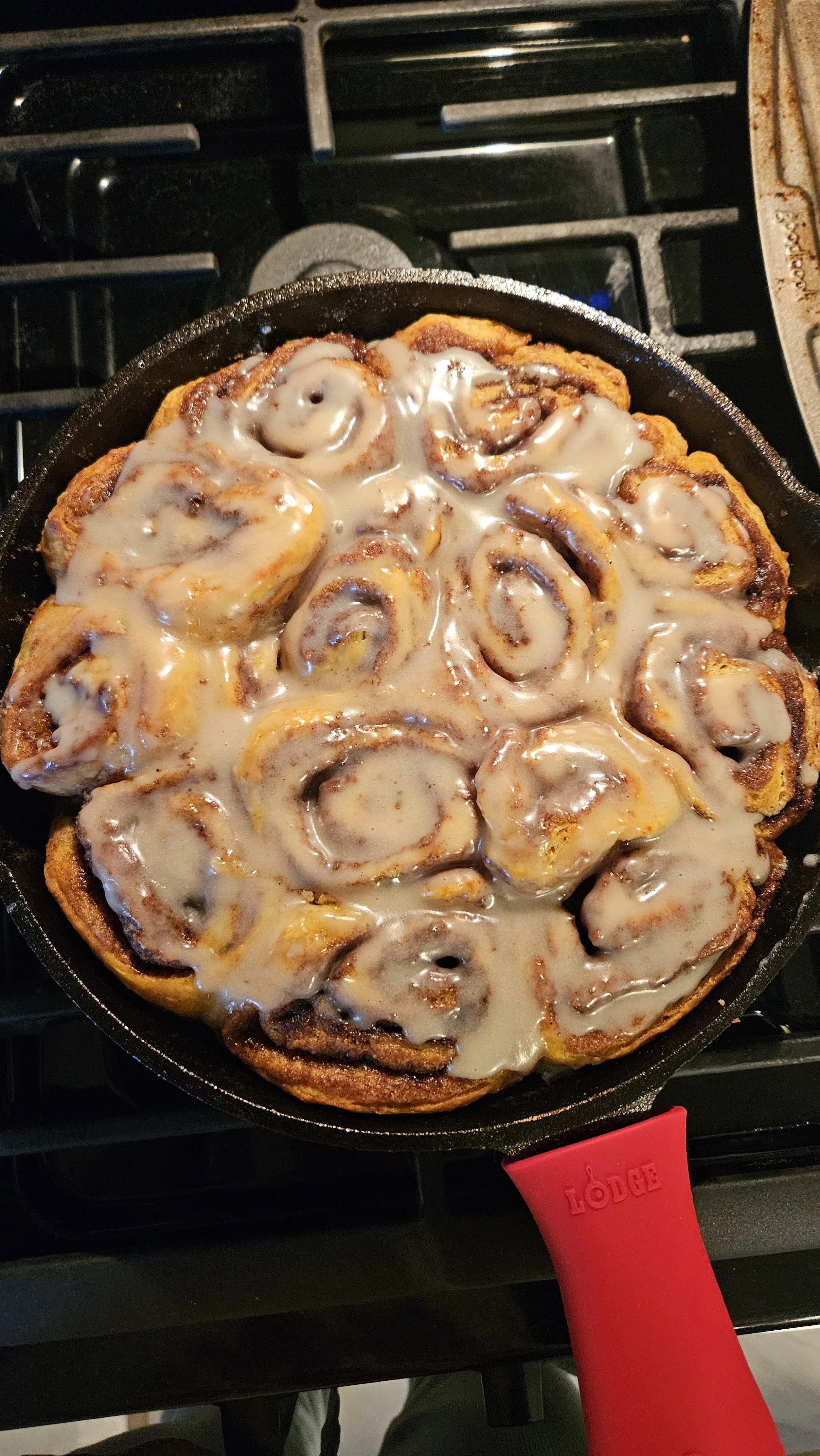 sourdough-pumpkin-cinnamon-rolls