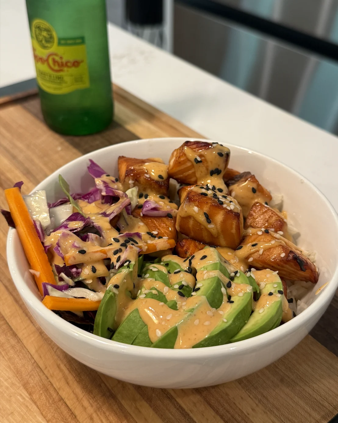 air-fryer-honey-glazed-salmon-bites-with-mango-slaw