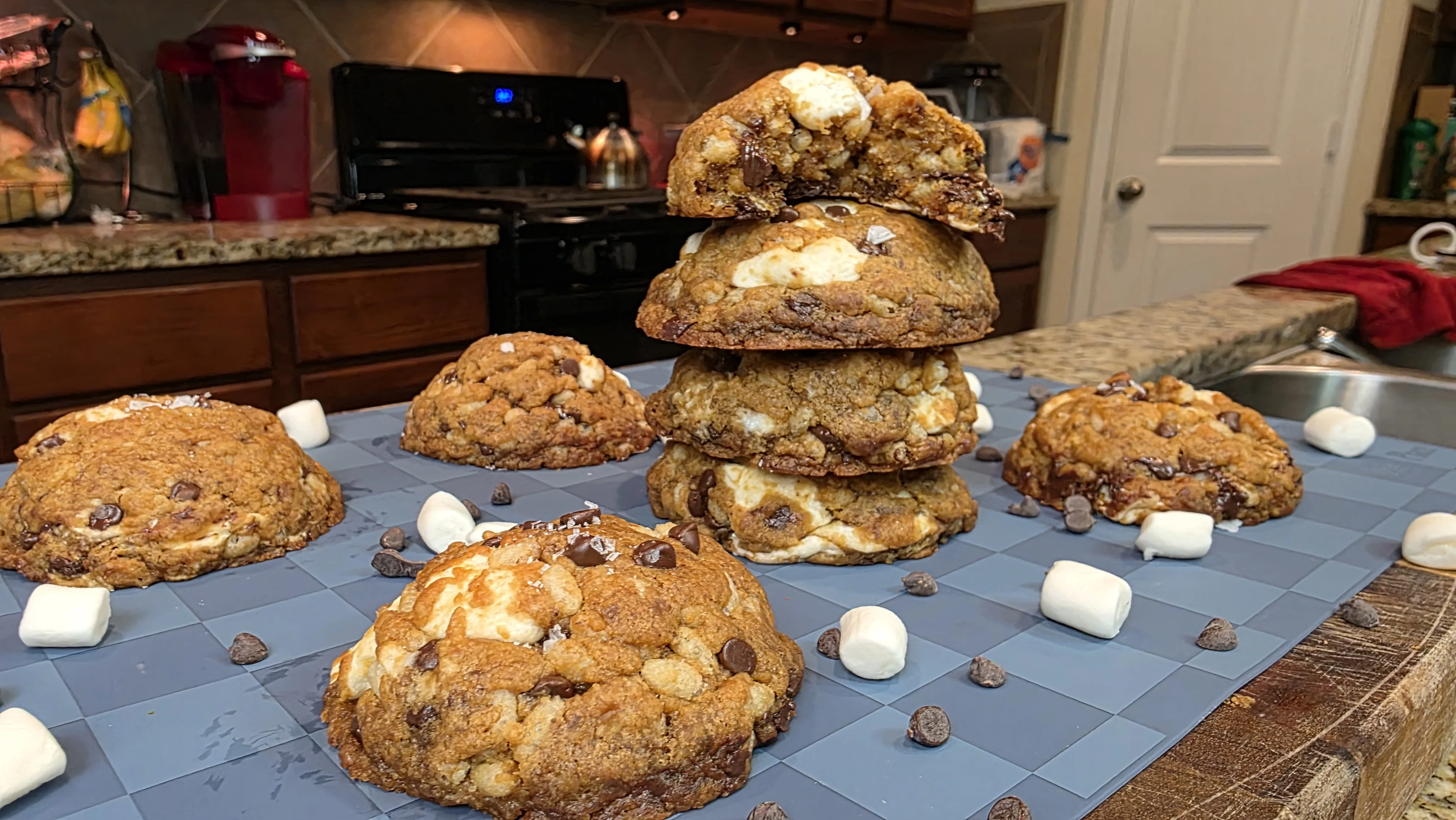 marshmallow-crispy-cookies