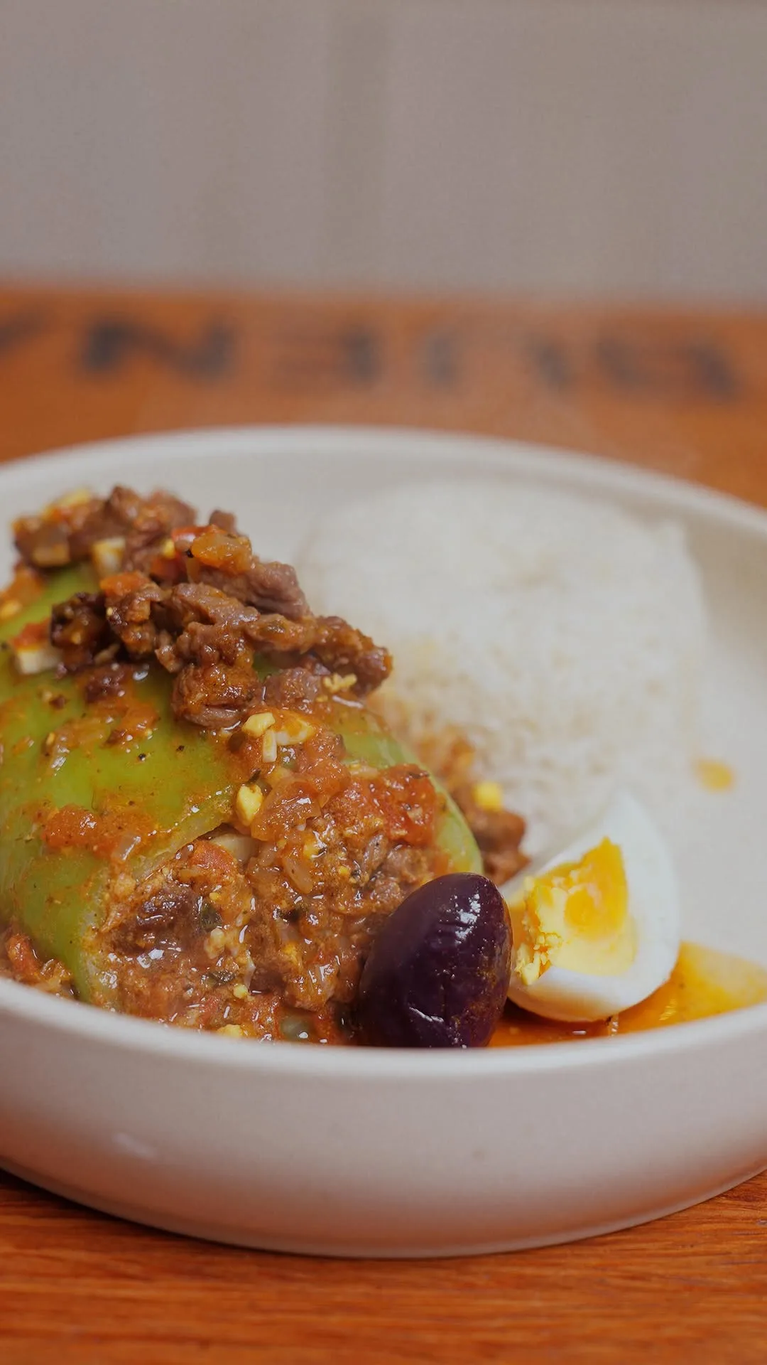 caigua-rellena-casera-con-guiso-criollo-homemade-stuffed-caigua-with-creole-stew
